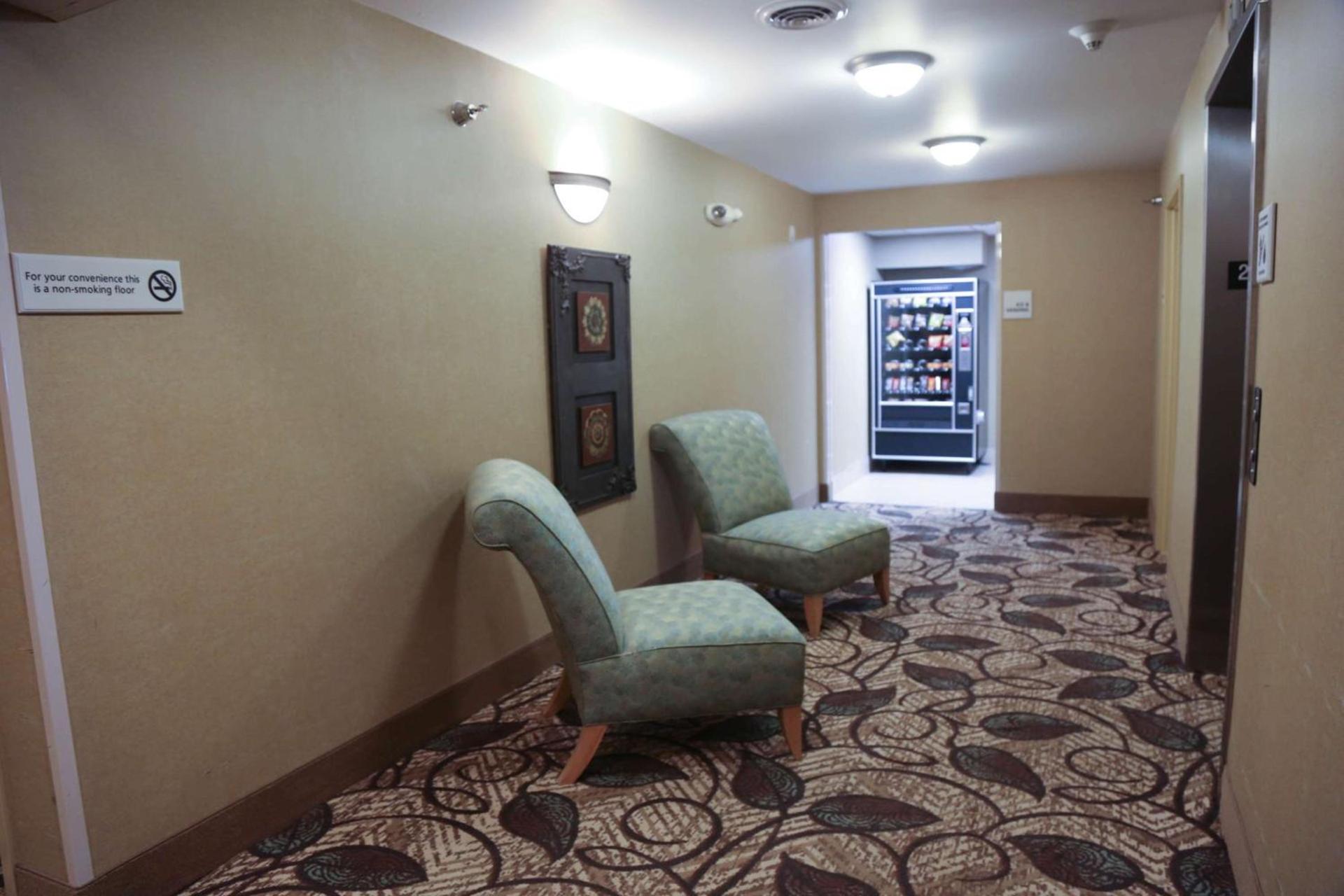 Hampton Inn Morehead photo 36