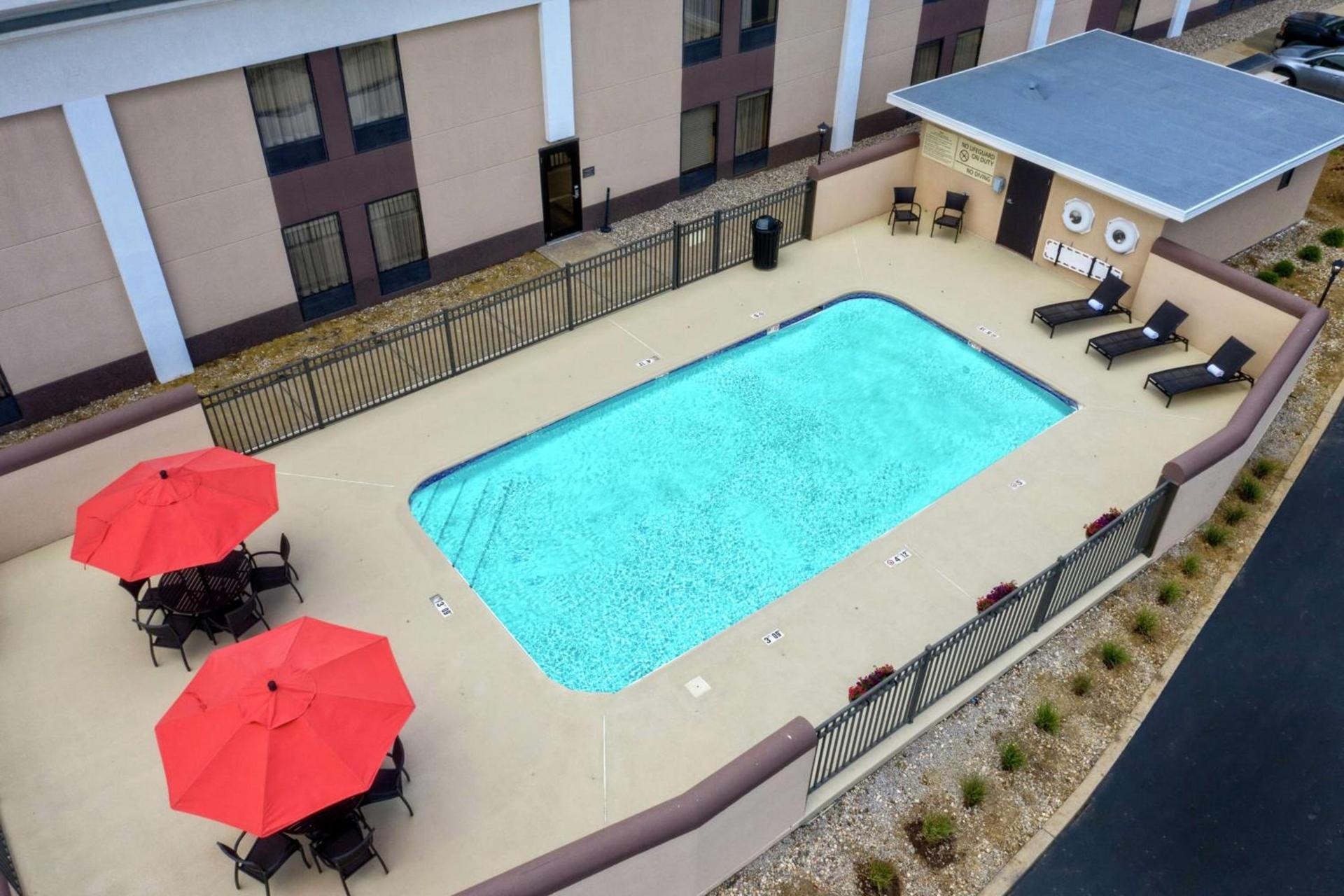 Hampton Inn Winchester KY photo 5