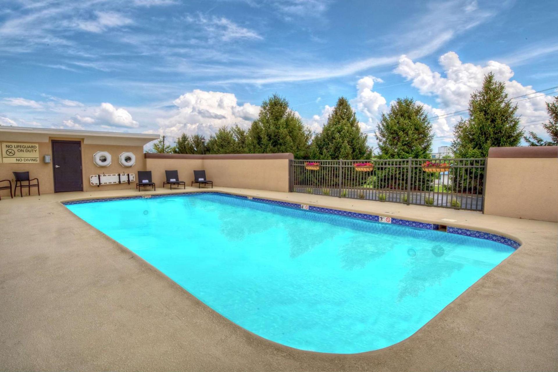 Hampton Inn Winchester KY photo 6