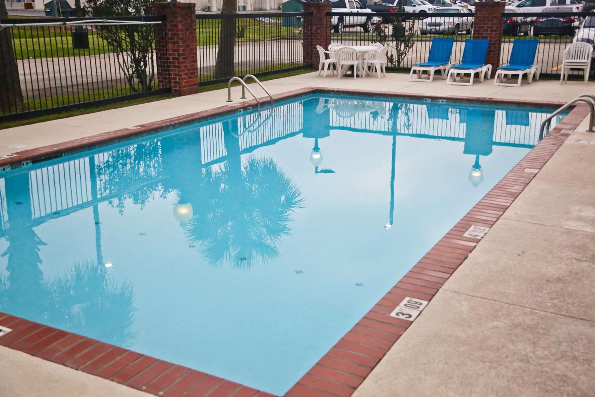 Hampton Inn & Suites Jennings photo 4