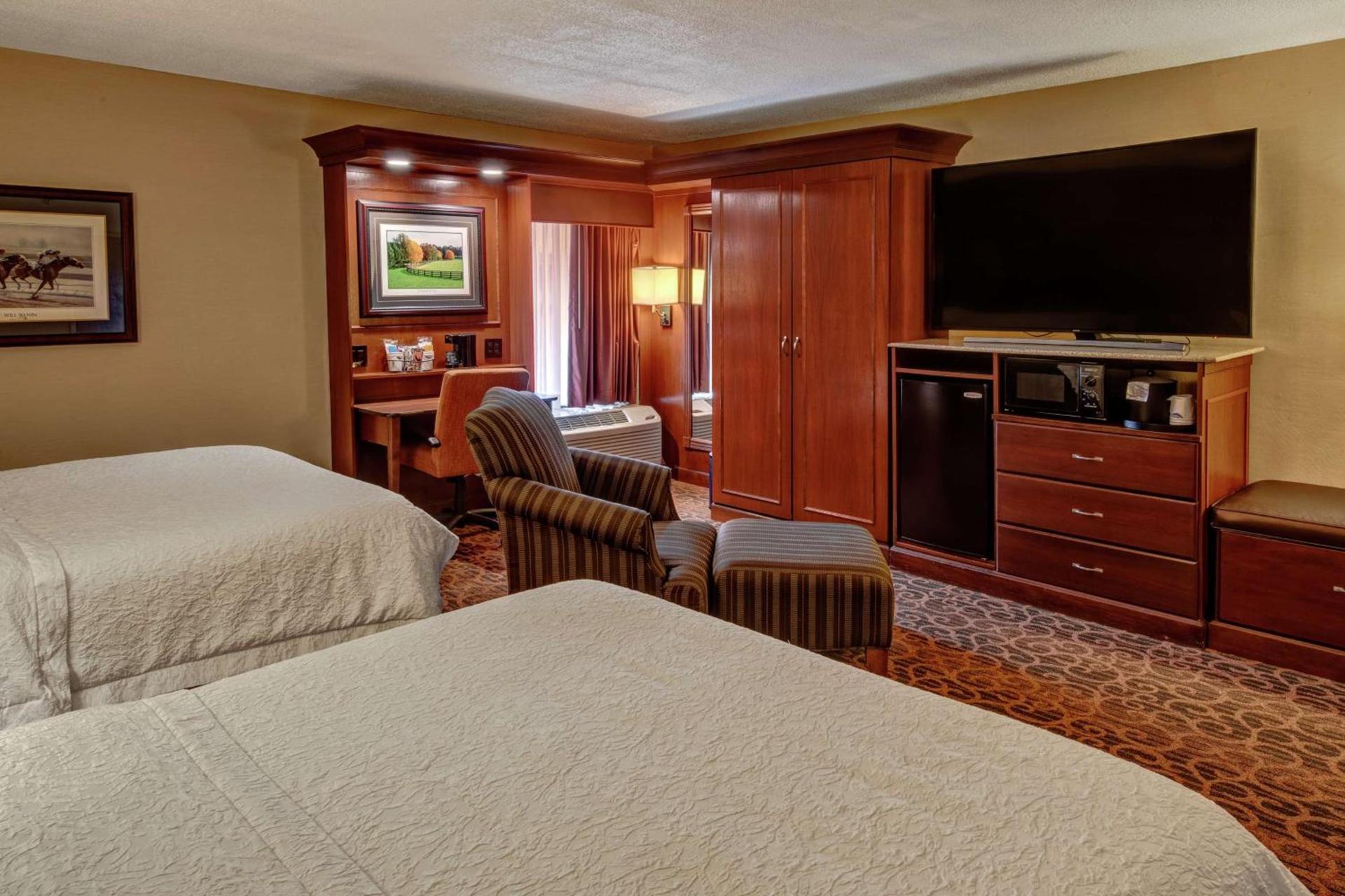 Hampton Inn Winchester KY photo 13