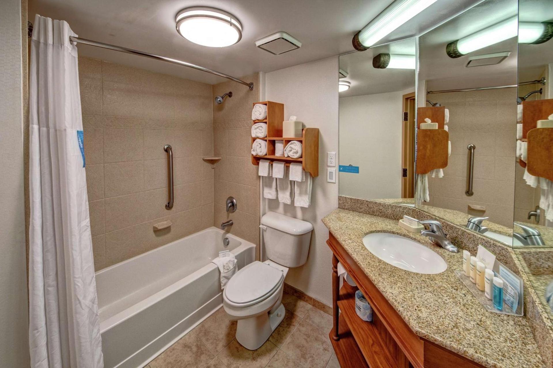 Hampton Inn Winchester KY photo 18