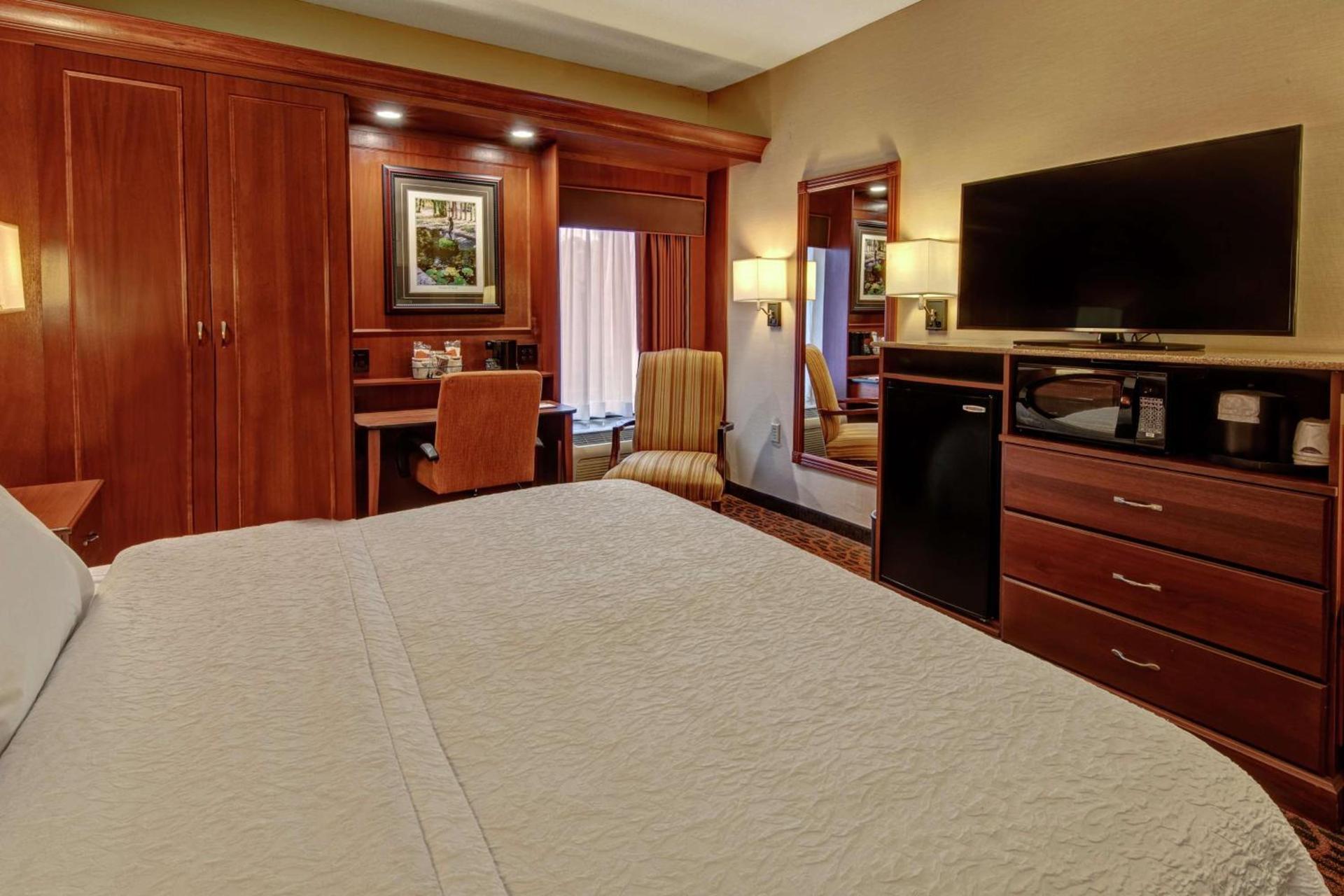 Hampton Inn Winchester KY photo 28