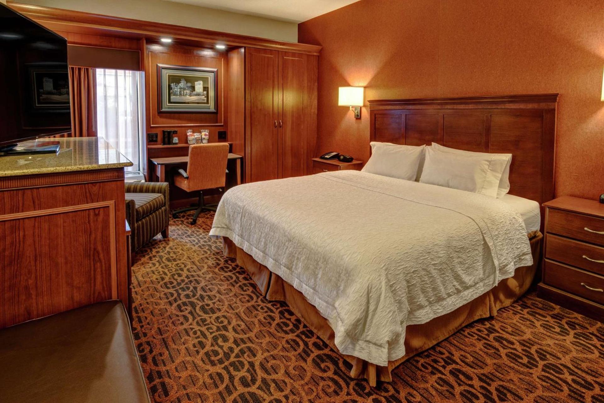 Hampton Inn Winchester KY photo 29