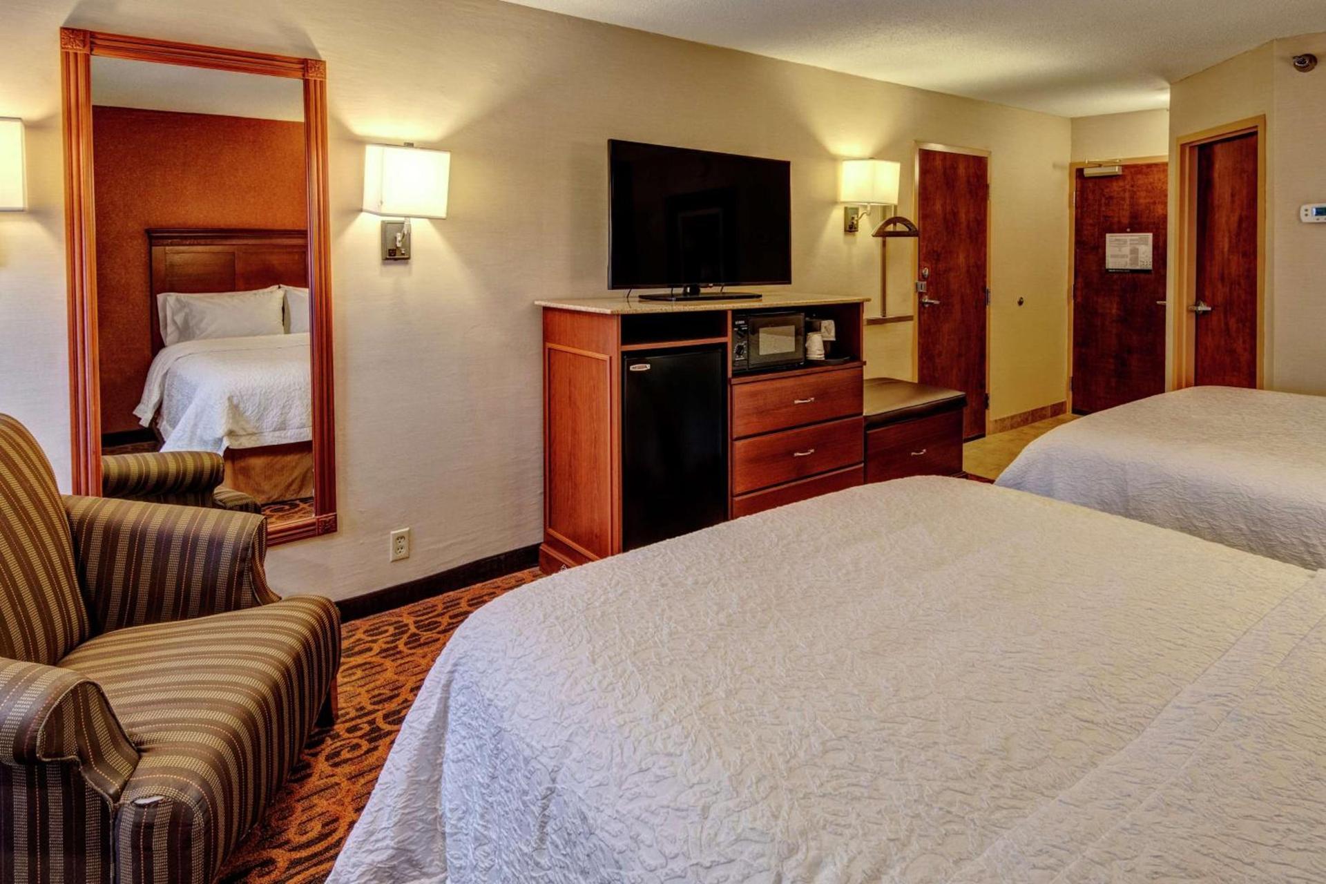 Hampton Inn Winchester KY photo 37