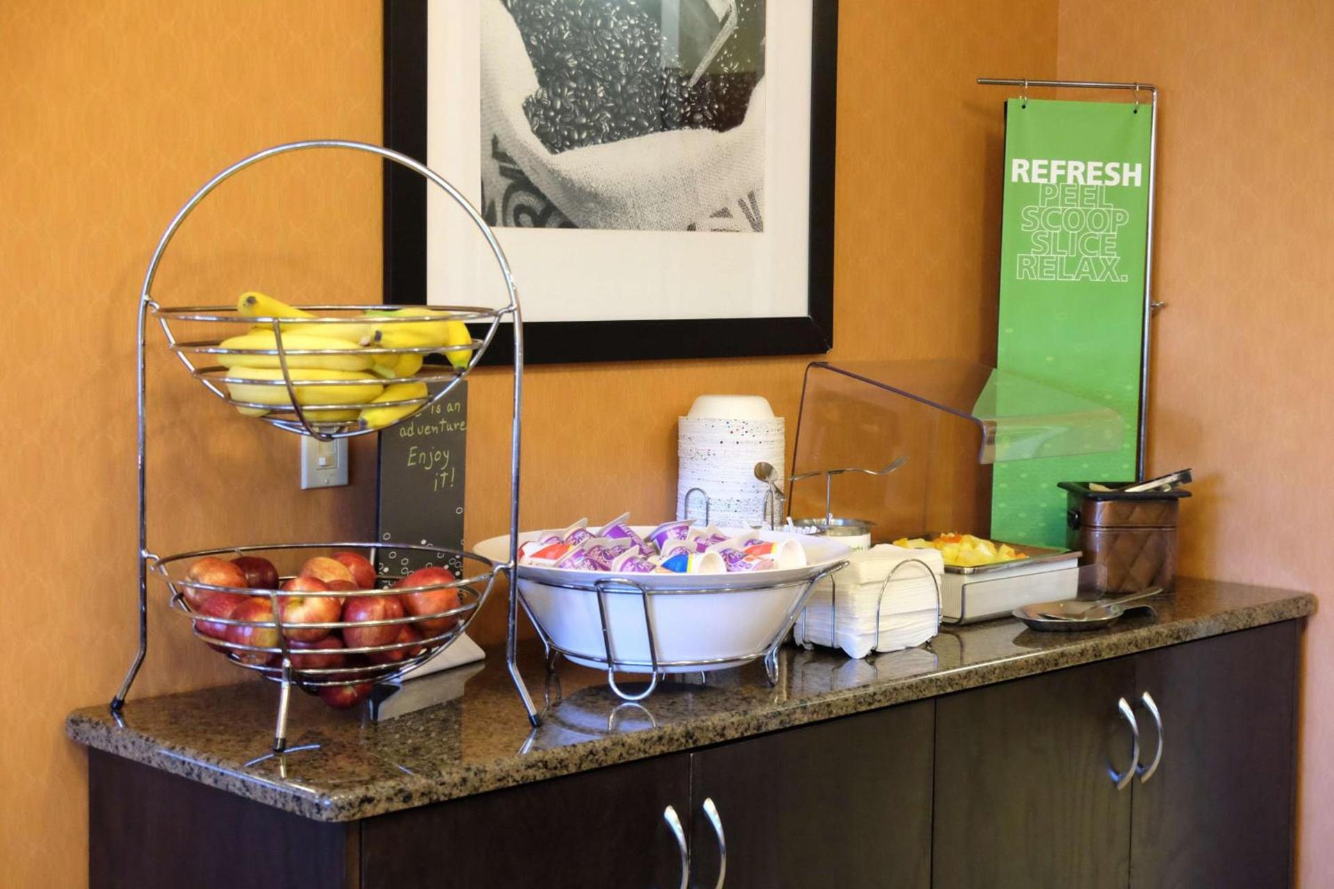 Hampton Inn Lima photo 8