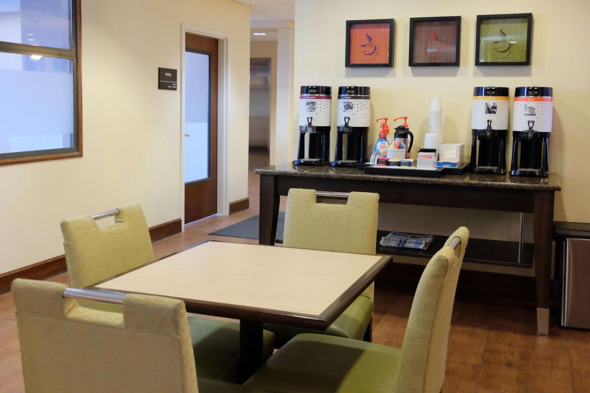 Hampton Inn Lima photo 10