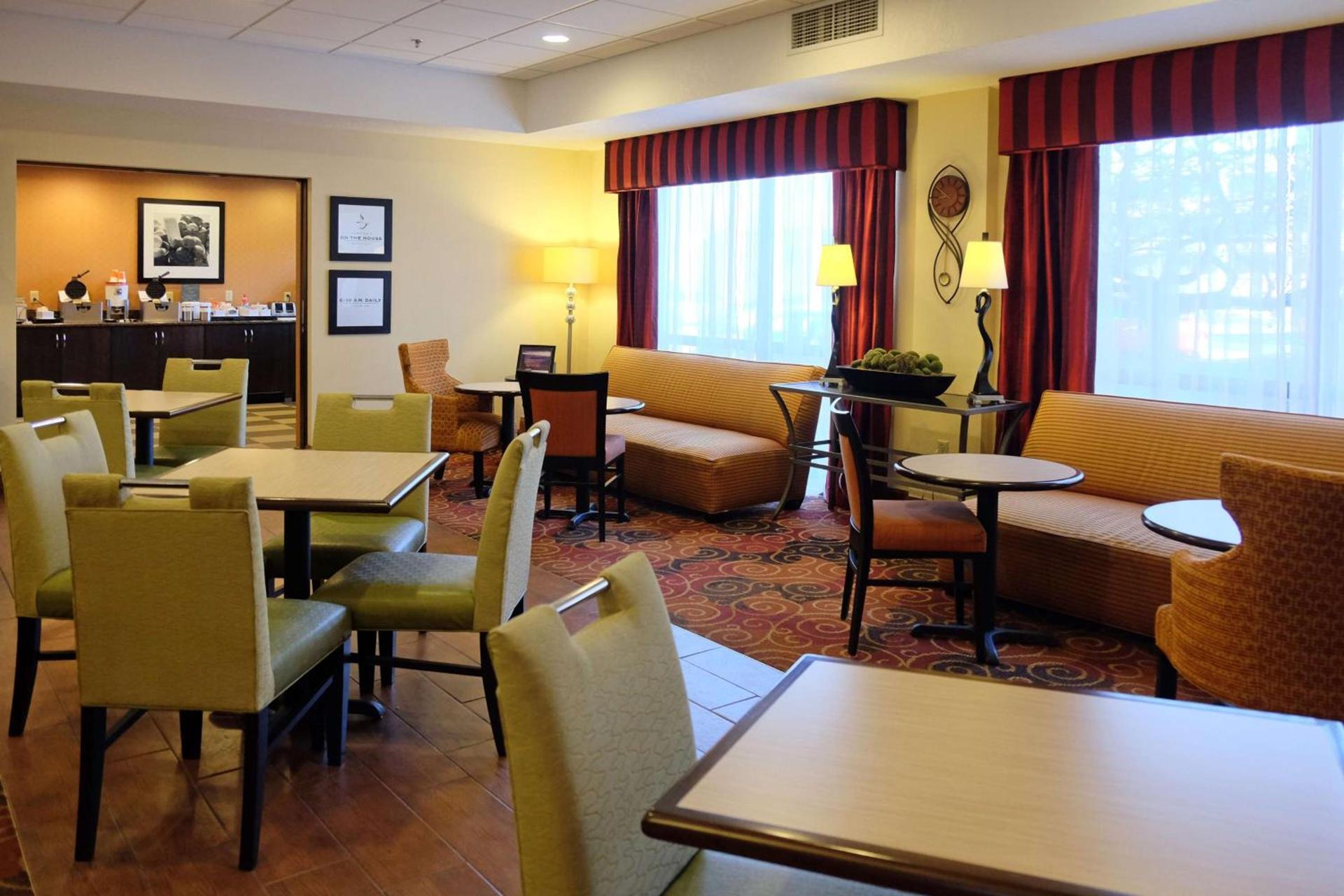 Hampton Inn Lima photo 11