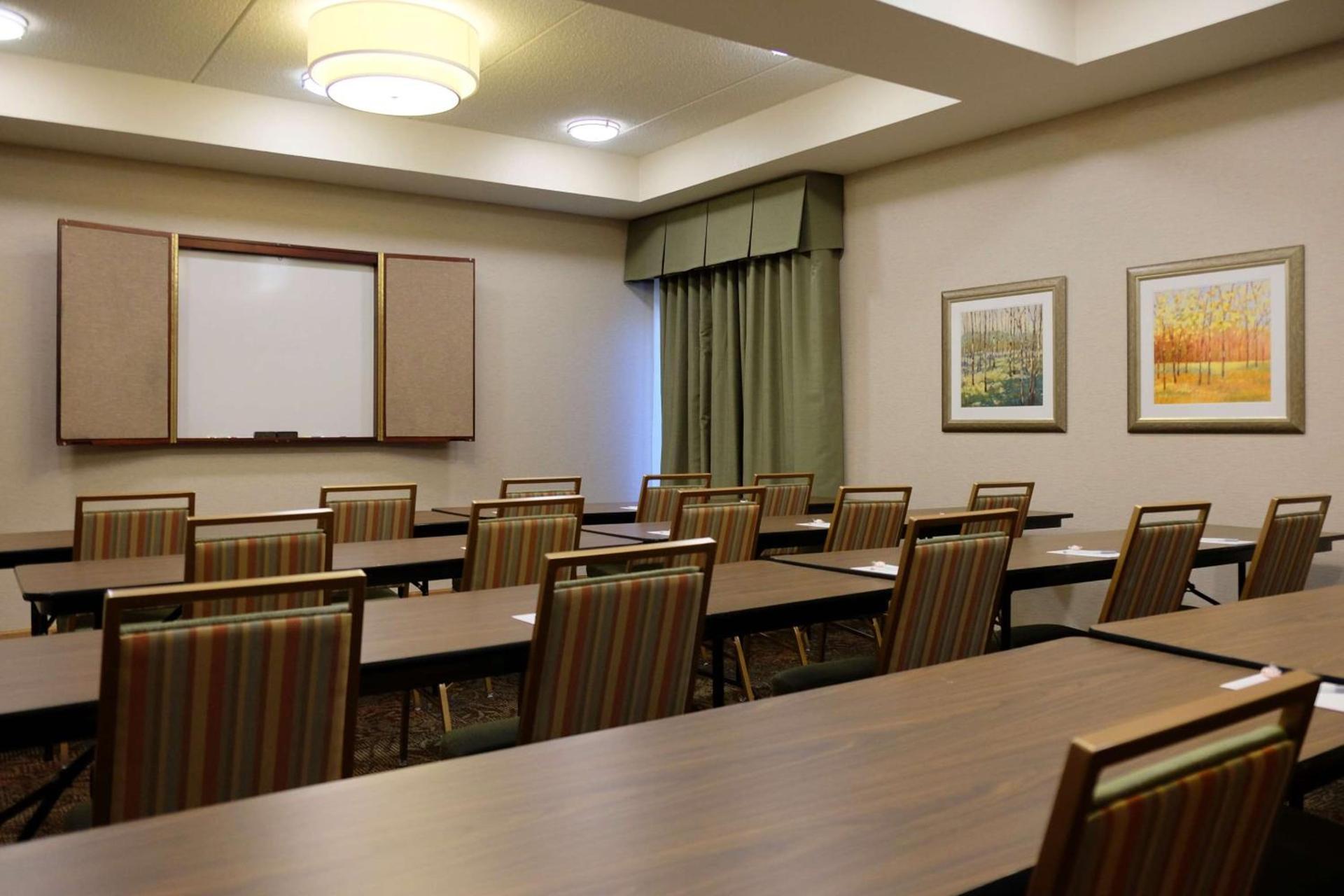 Hampton Inn Lima photo 43