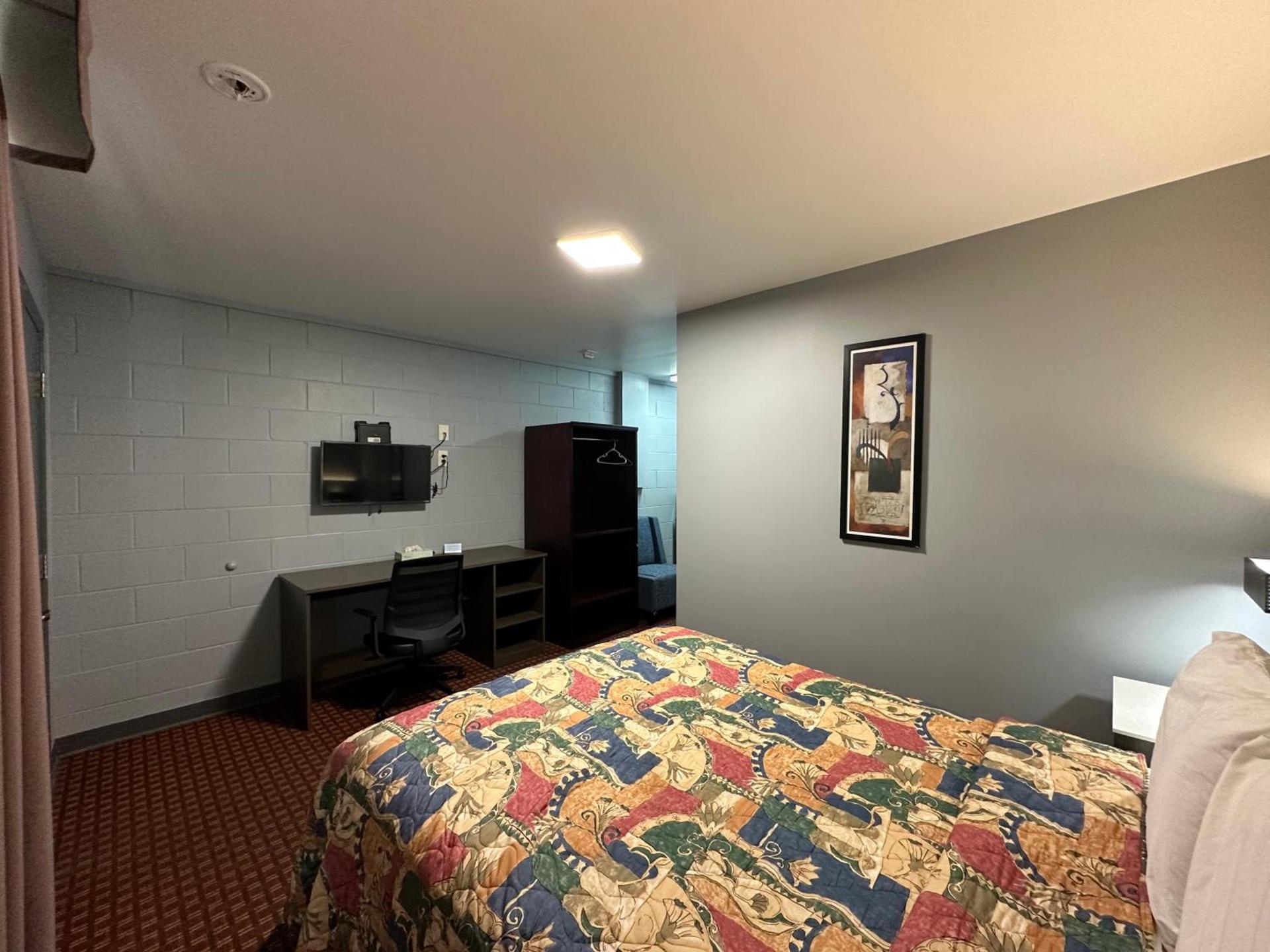 Rodeway Inn & Suites Walhalla photo 14