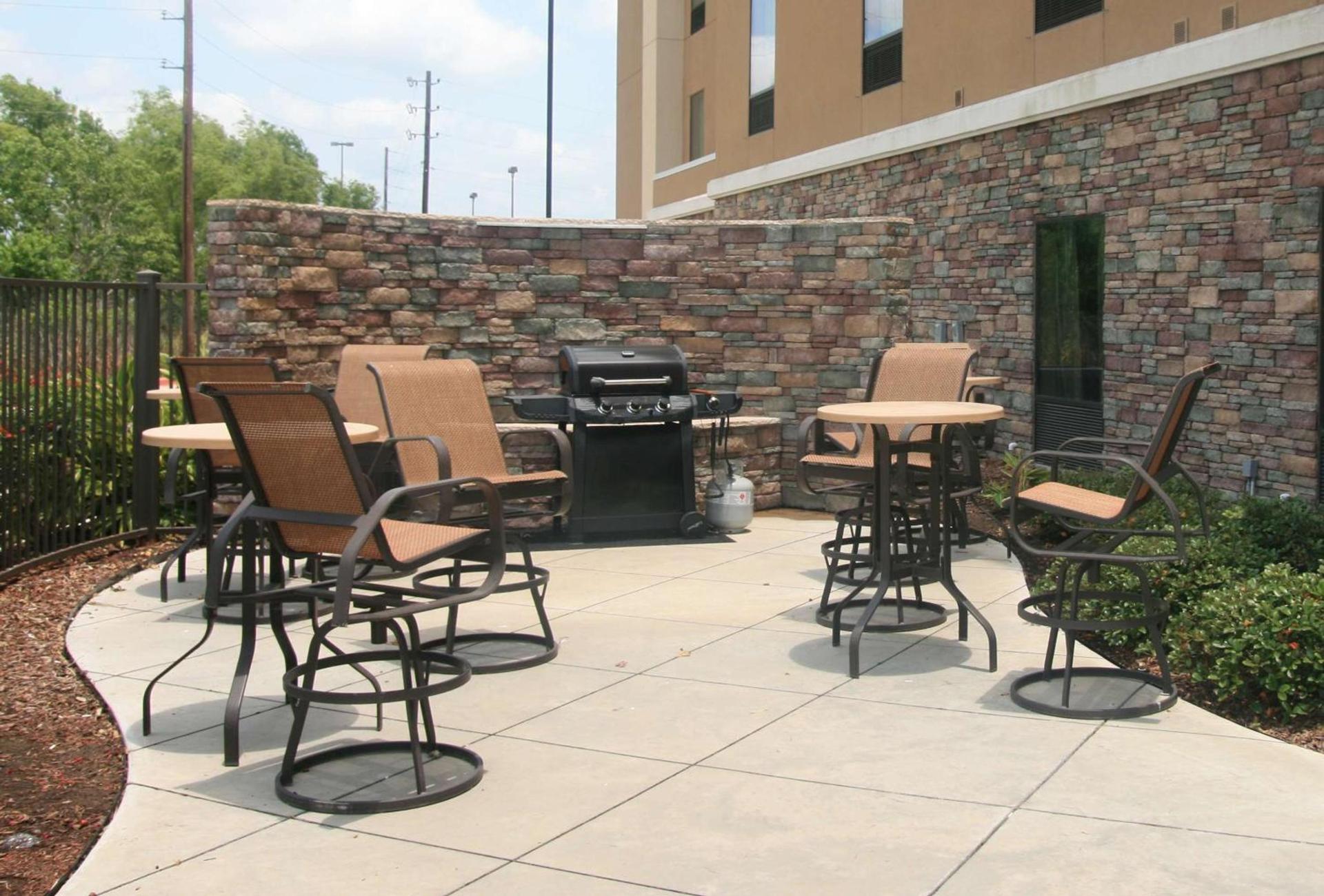 Hampton Inn & Suites Bay City photo 16