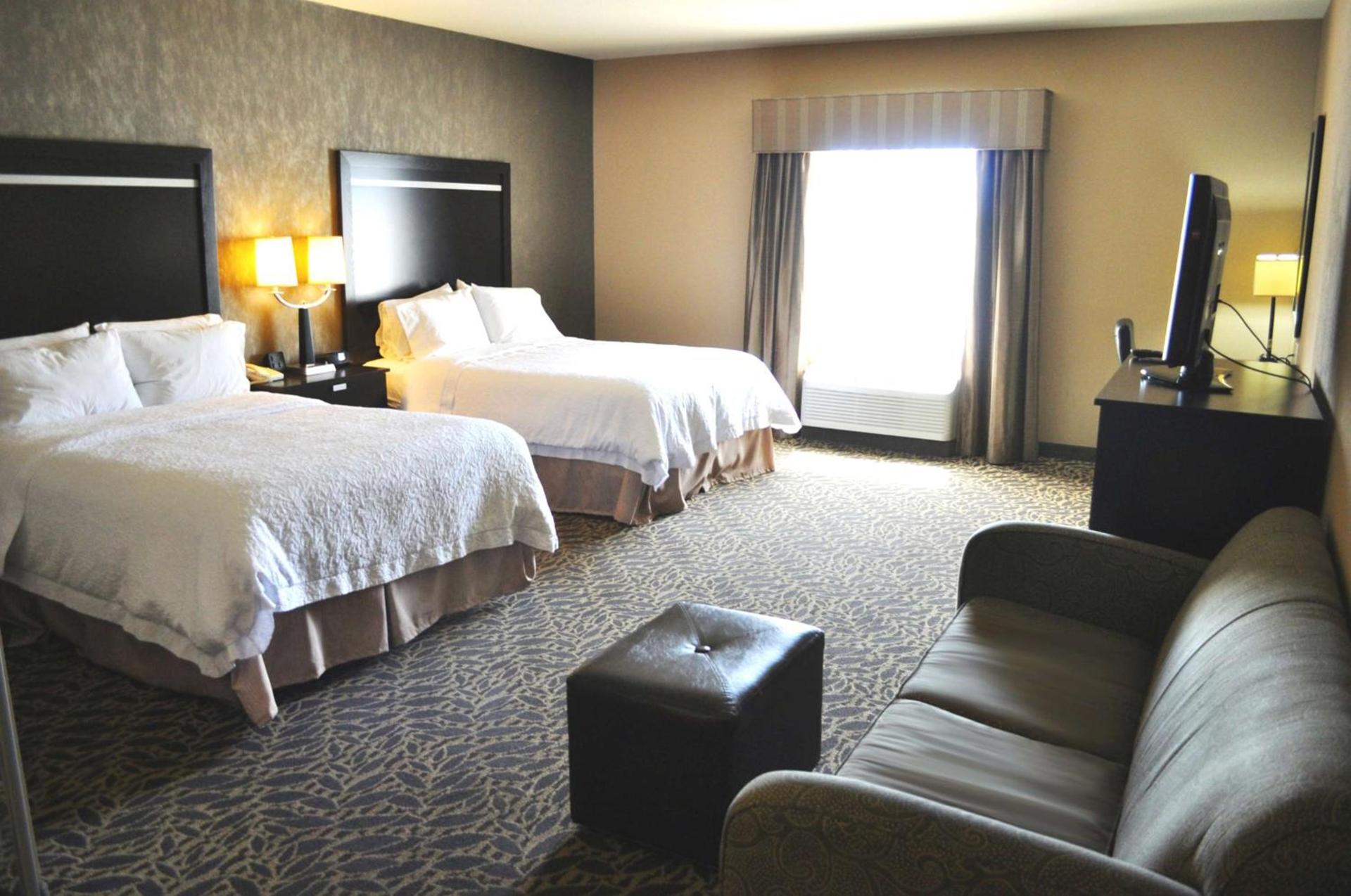 Hampton Inn & Suites Bay City photo 48