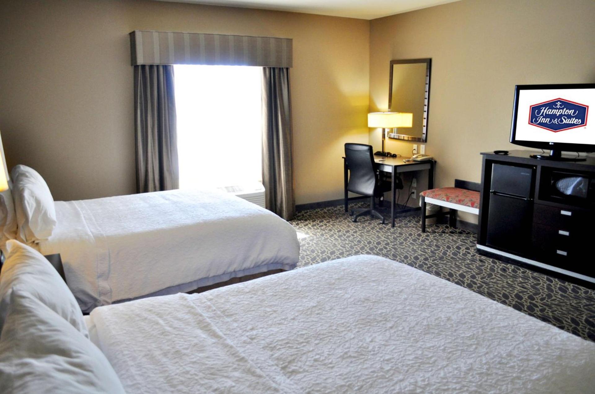 Hampton Inn & Suites Bay City photo 53