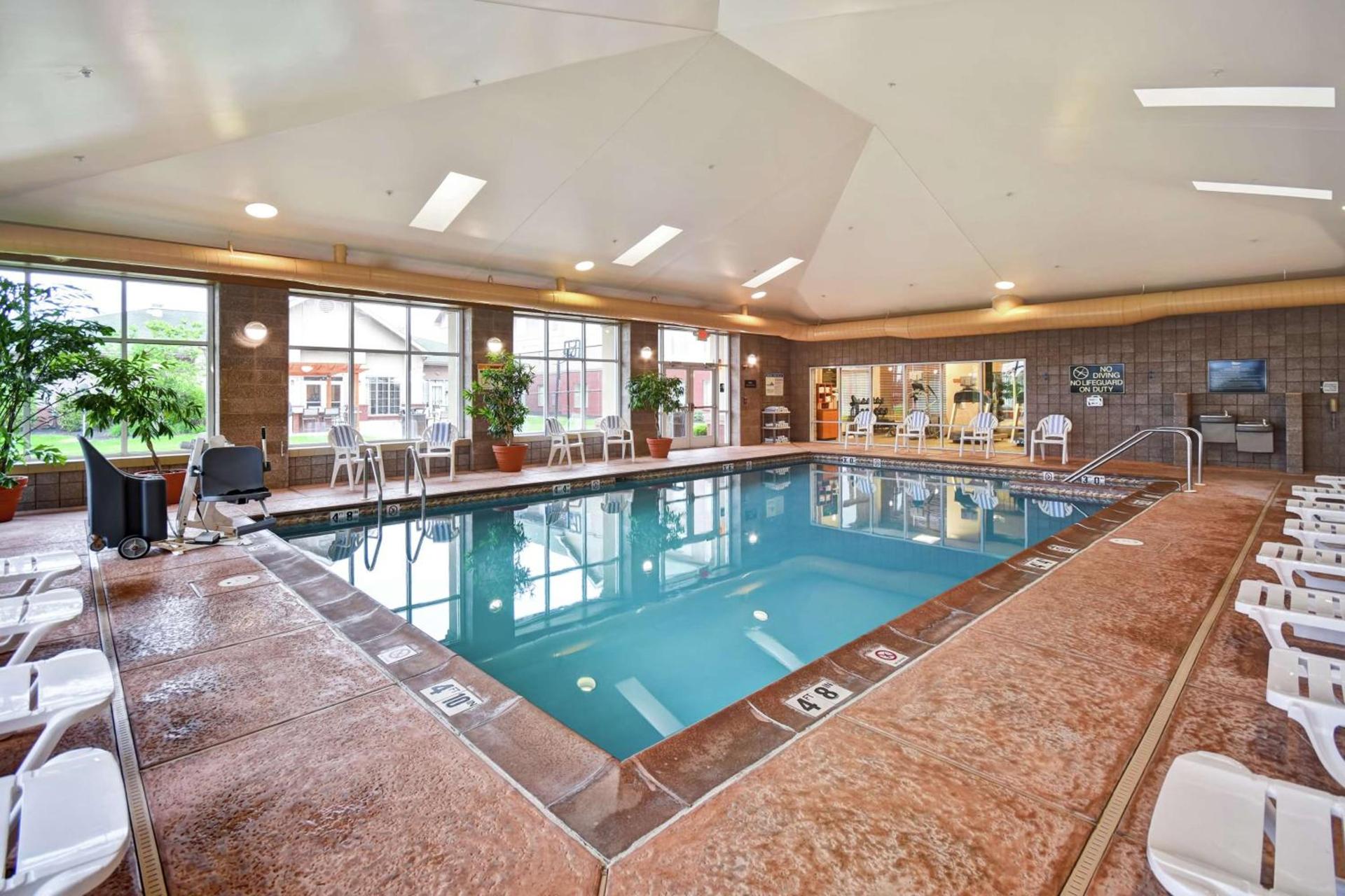 Homewood Suites by Hilton Lancaster photo 9