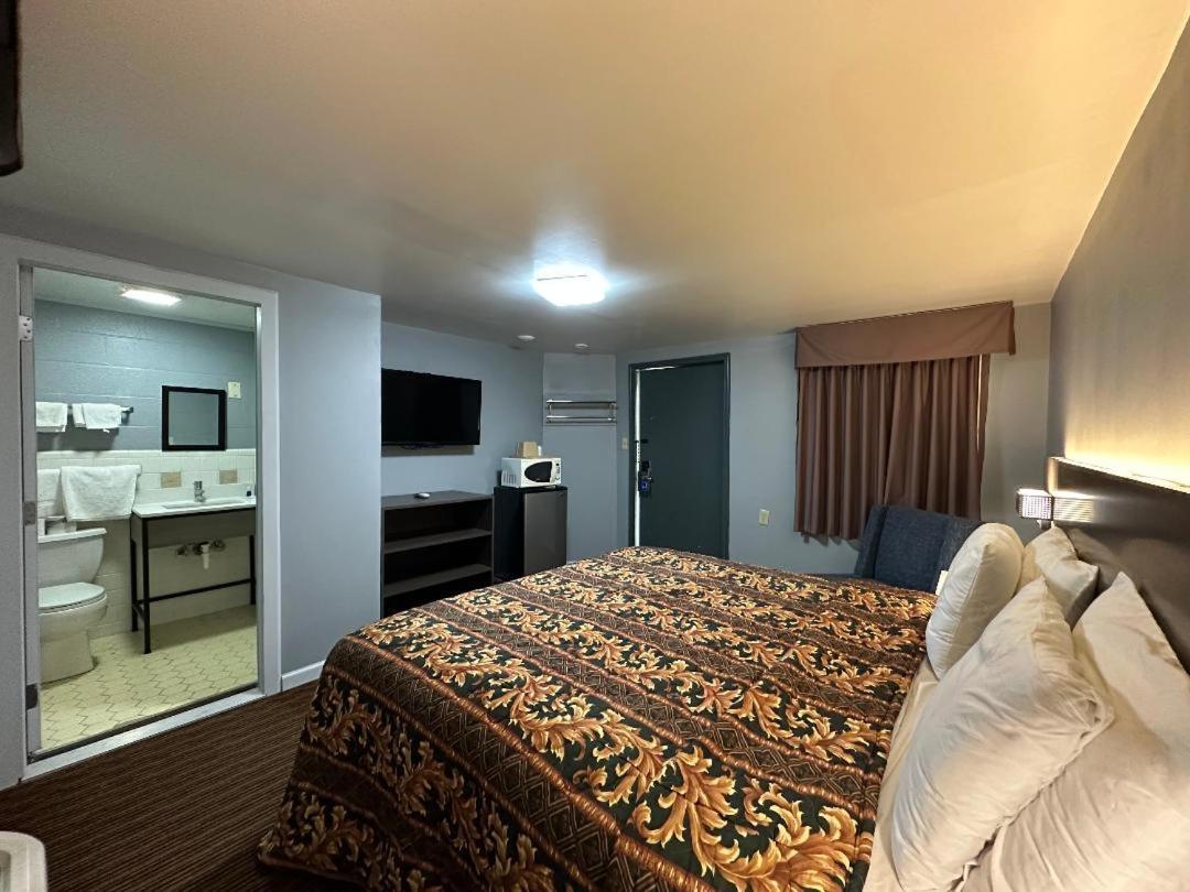 Rodeway Inn & Suites Walhalla photo 2
