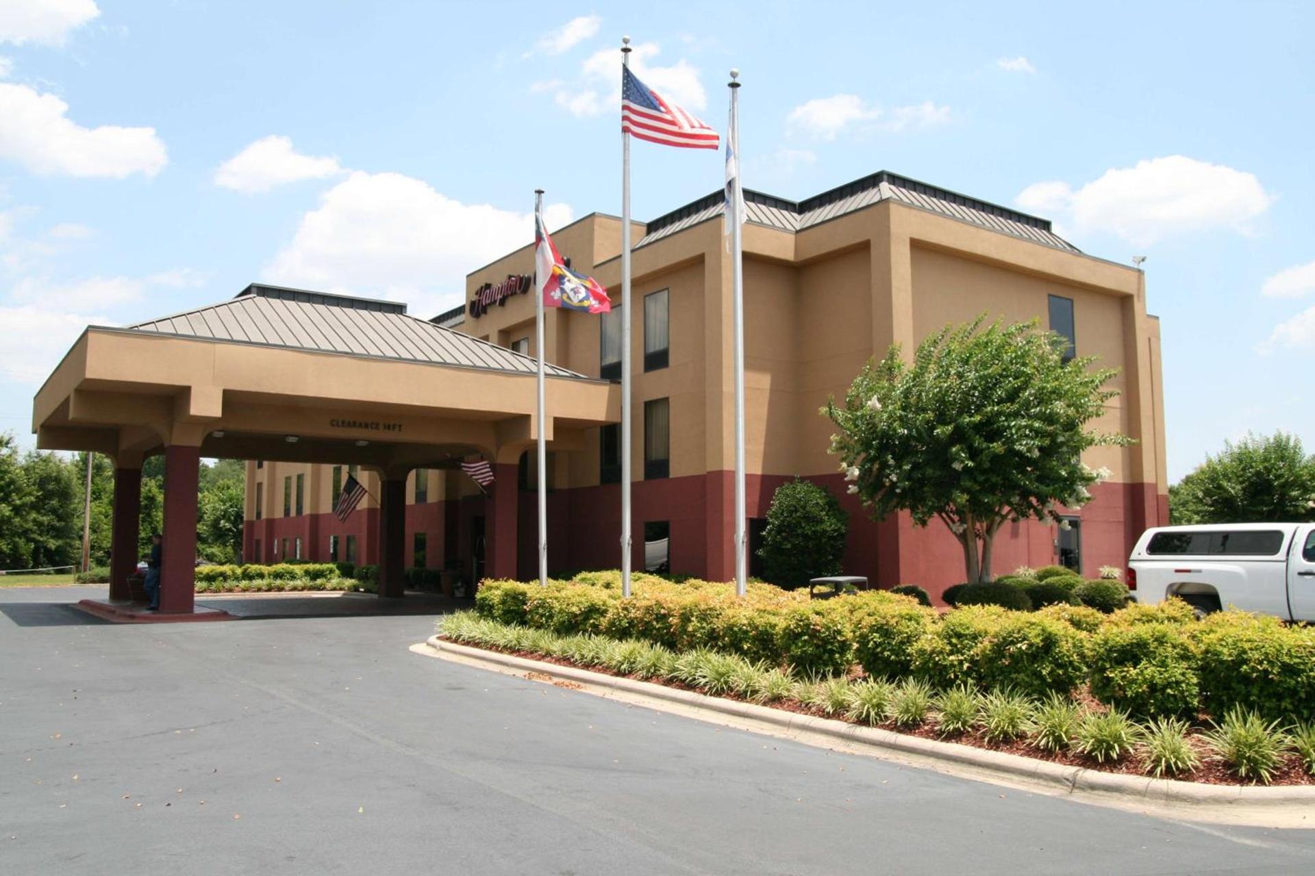 Hampton Inn Laurinburg photo 2