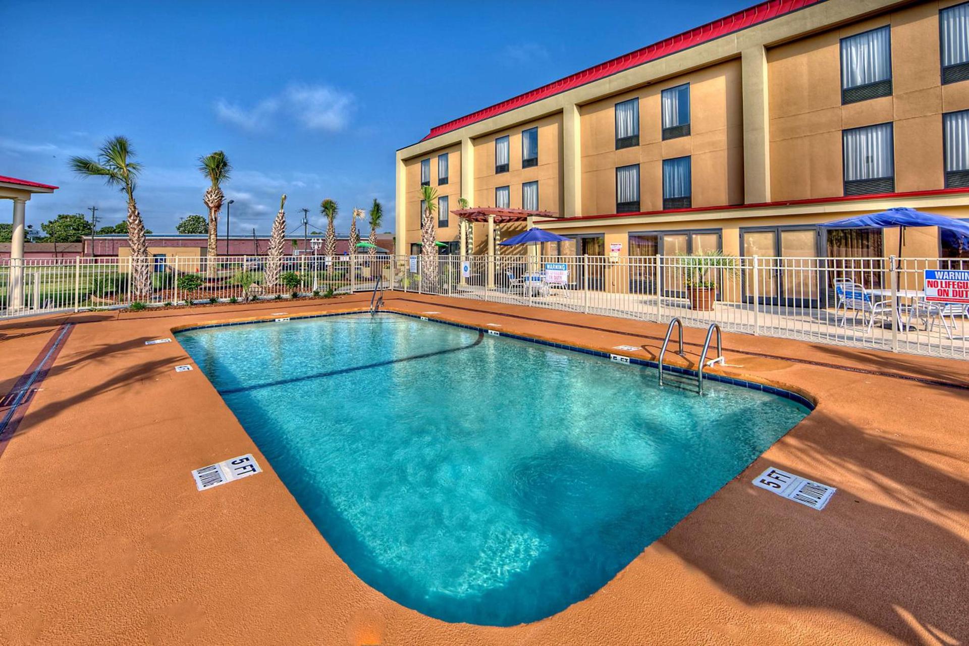 Hampton Inn Laurinburg photo 14