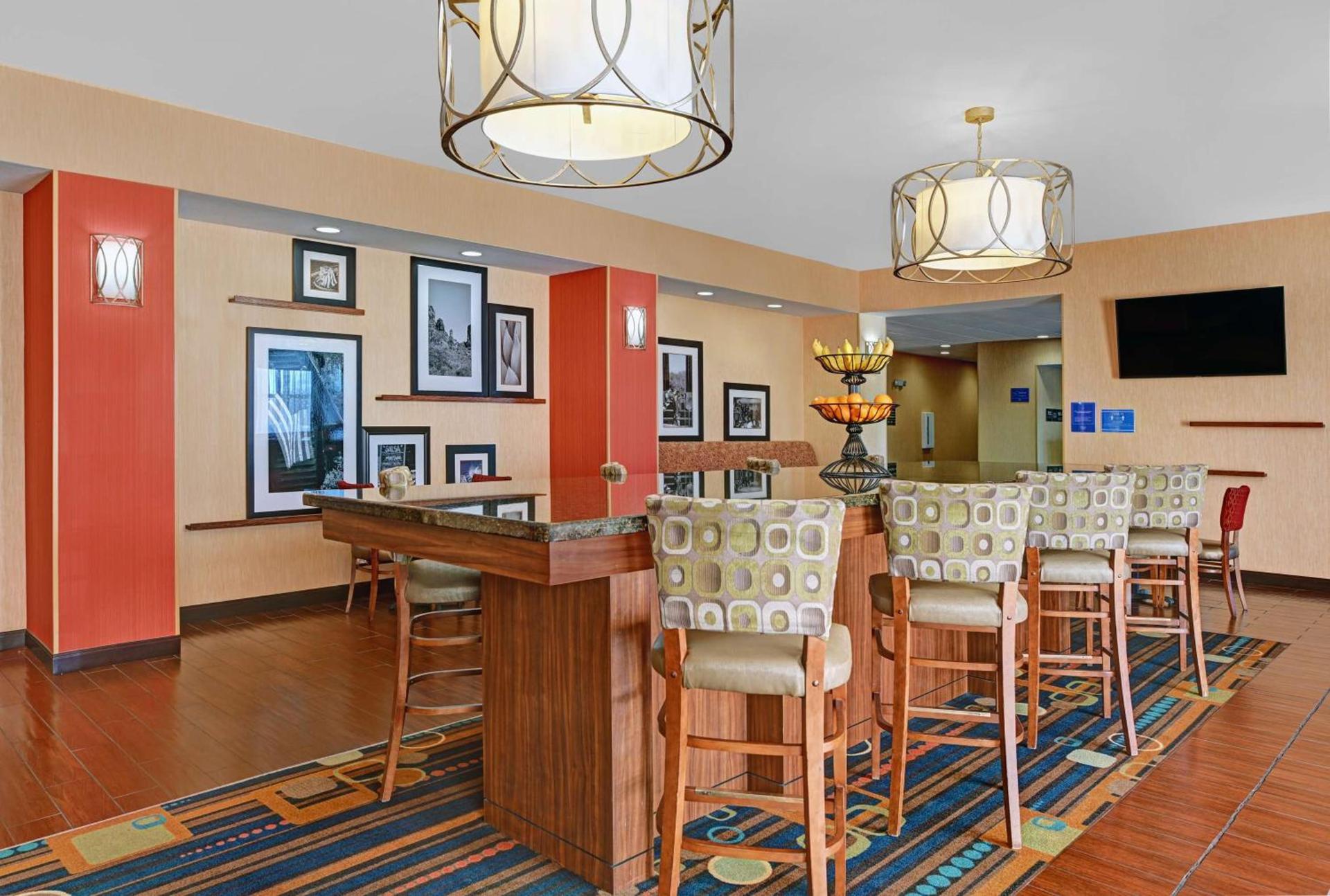 Hampton Inn By Hilton Deming photo 9