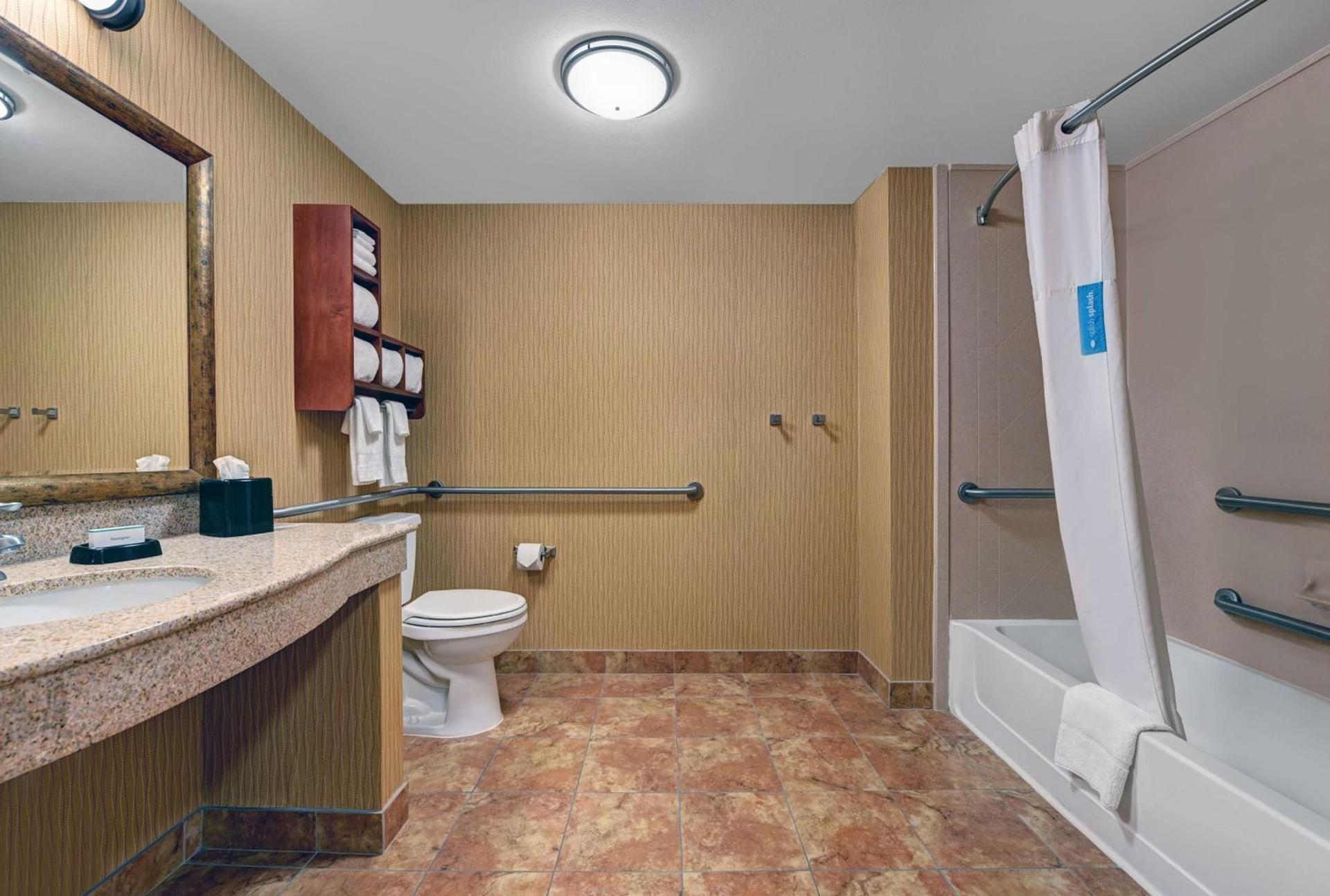 Hampton Inn By Hilton Deming photo 42