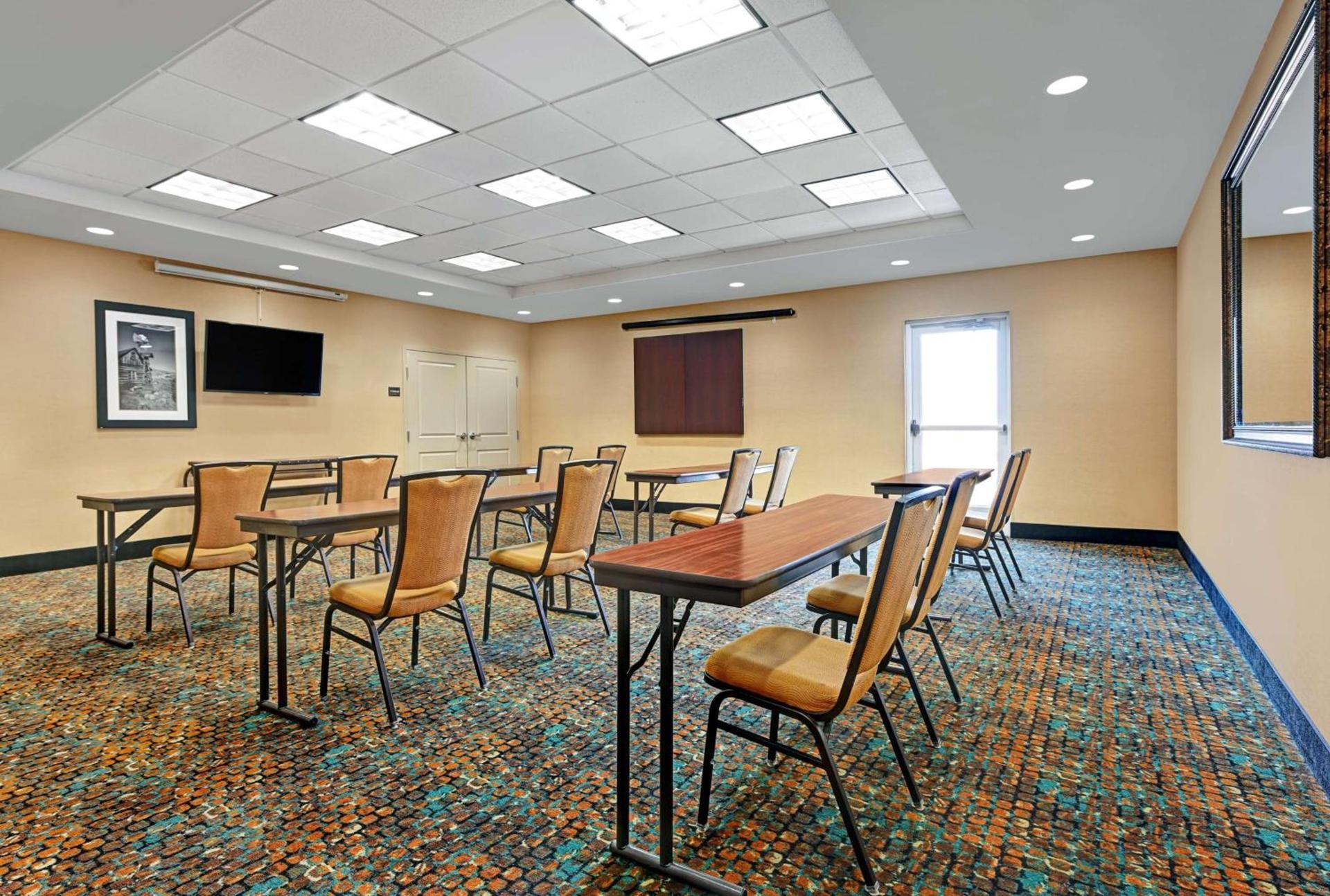 Hampton Inn By Hilton Deming photo 45