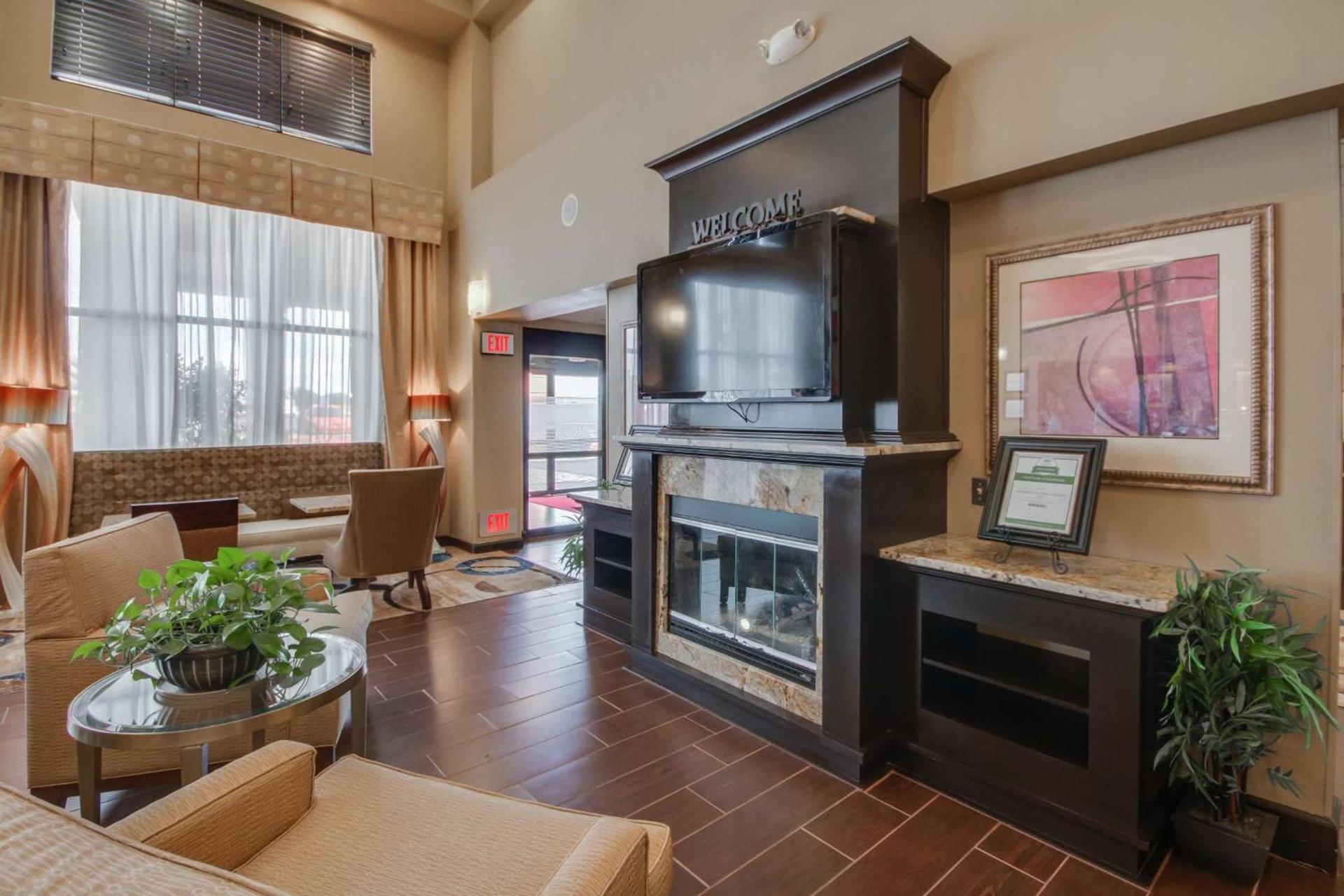 Hampton Inn & Suites Las Cruces I-25 photo 3