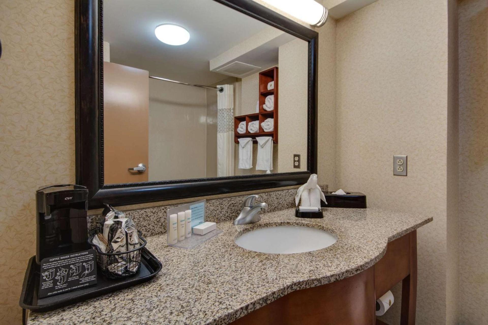 Hampton Inn & Suites Las Cruces I-25 photo 11