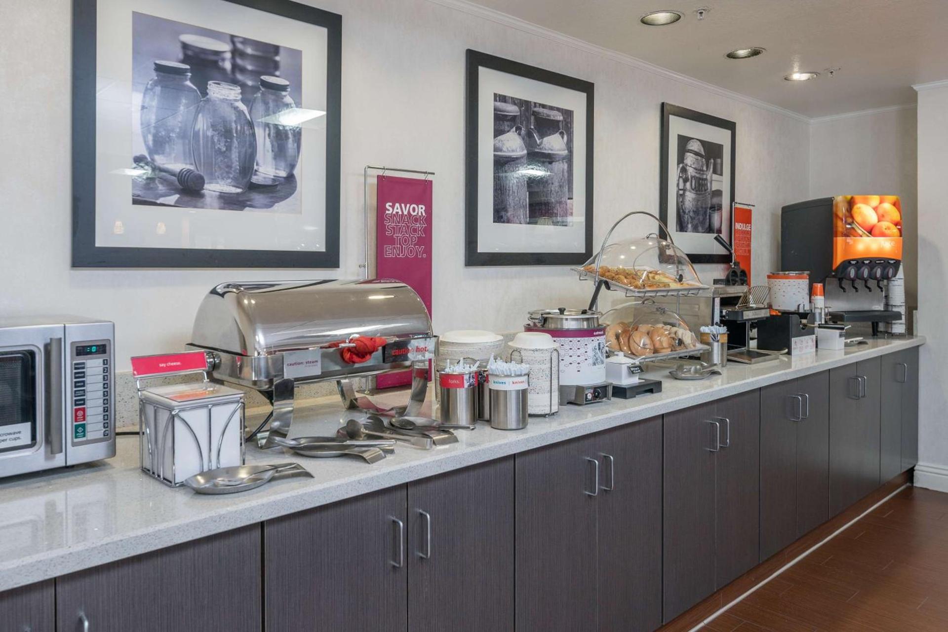 Hampton Inn Livermore photo 17