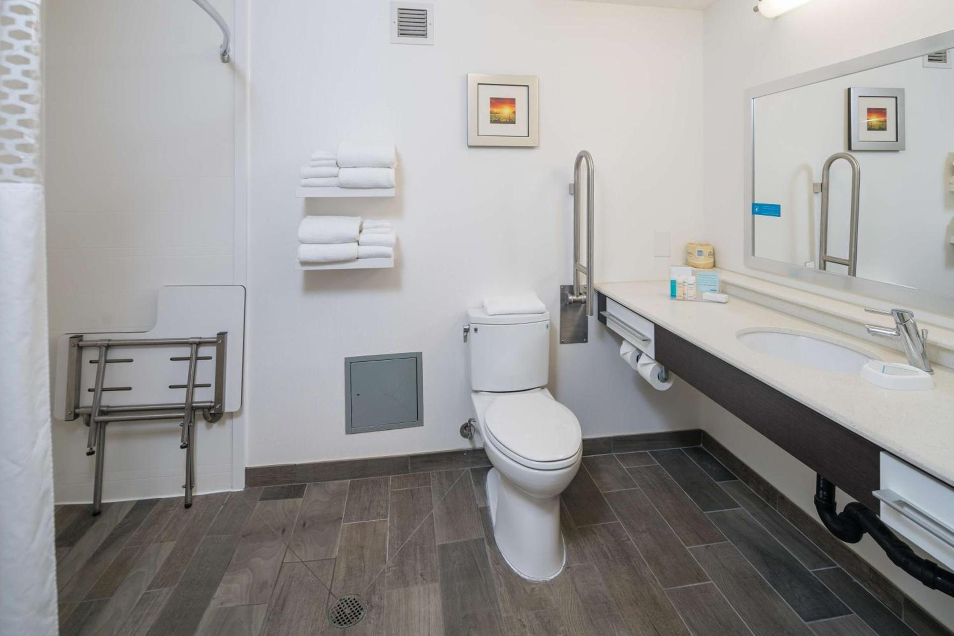 Hampton Inn Livermore photo 38