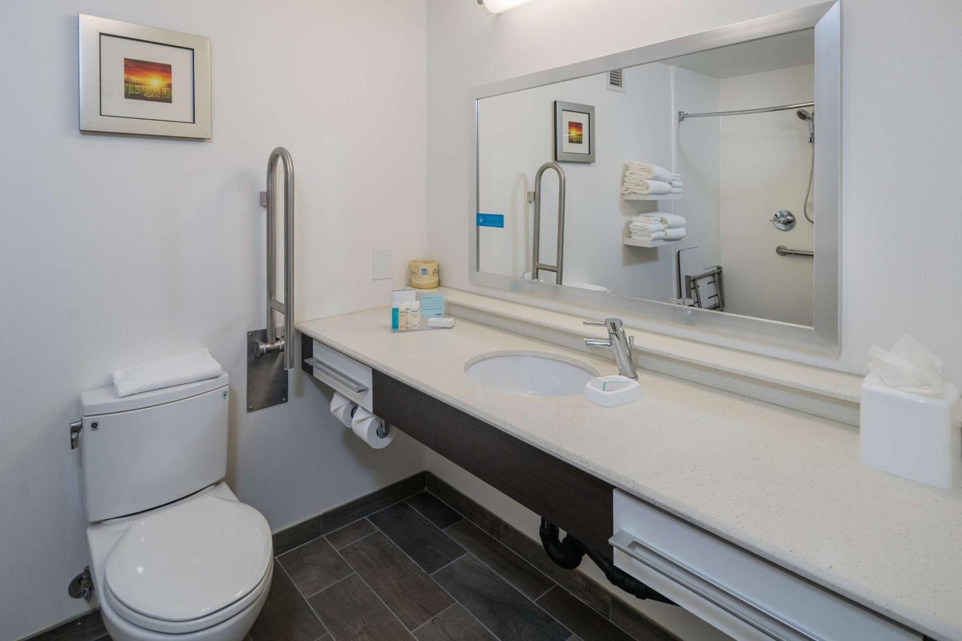 Hampton Inn Livermore photo 50
