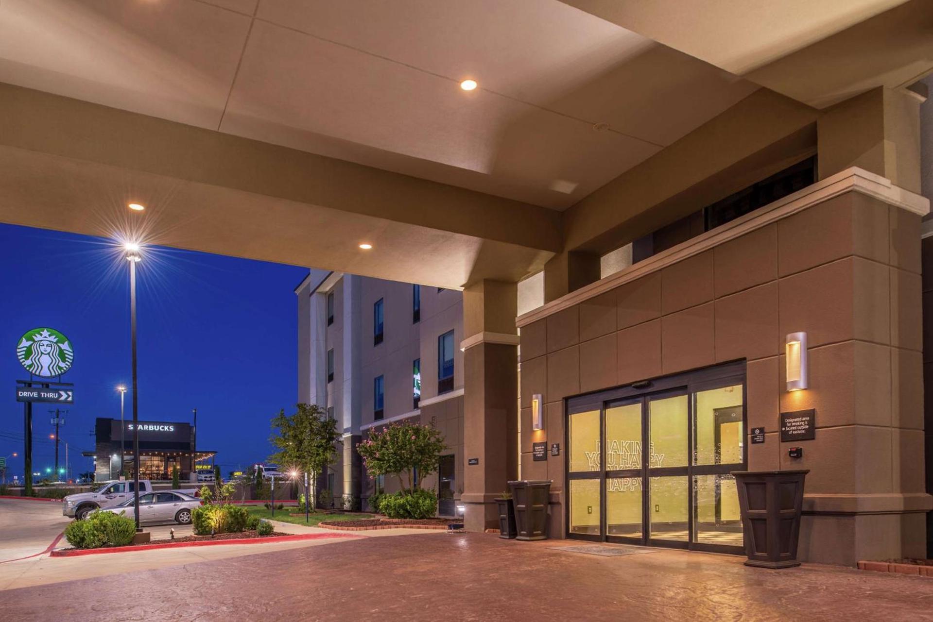 Hampton Inn & Suites Big Spring photo 4