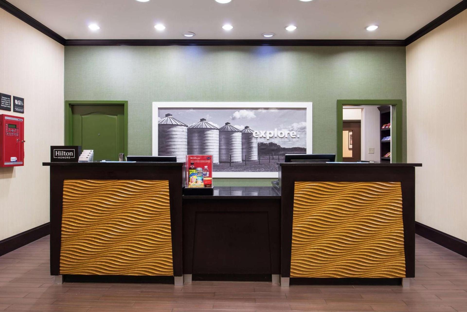 Hampton Inn & Suites Big Spring photo 8
