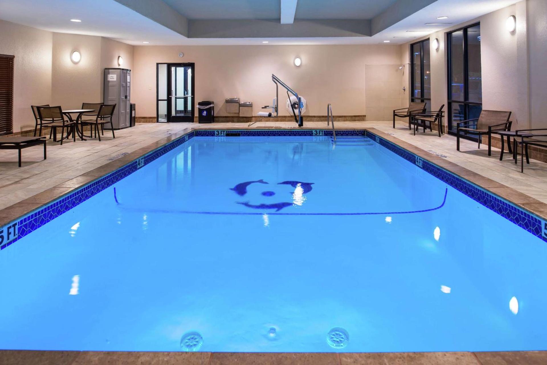 Hampton Inn & Suites Big Spring photo 10