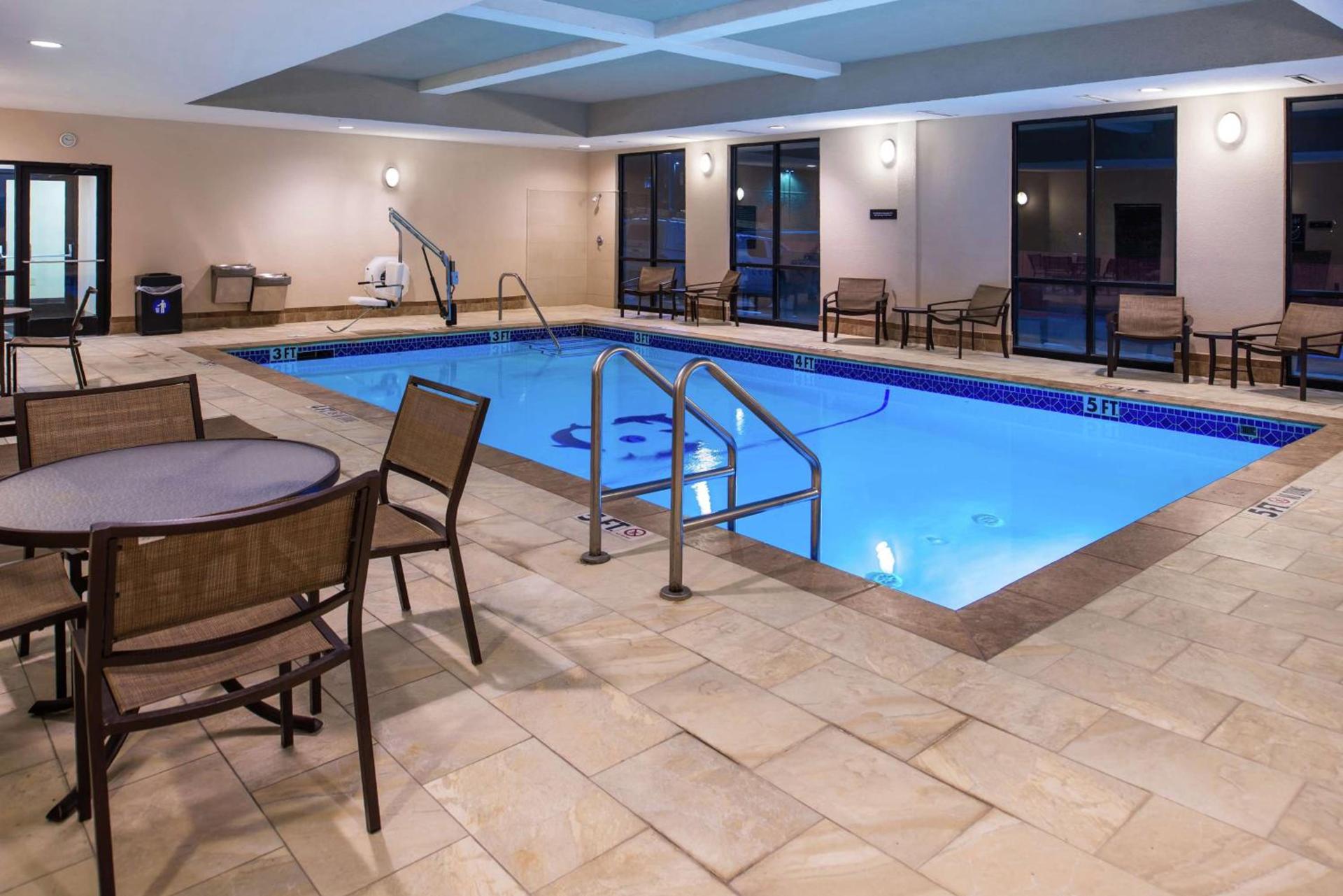 Hampton Inn & Suites Big Spring photo 13