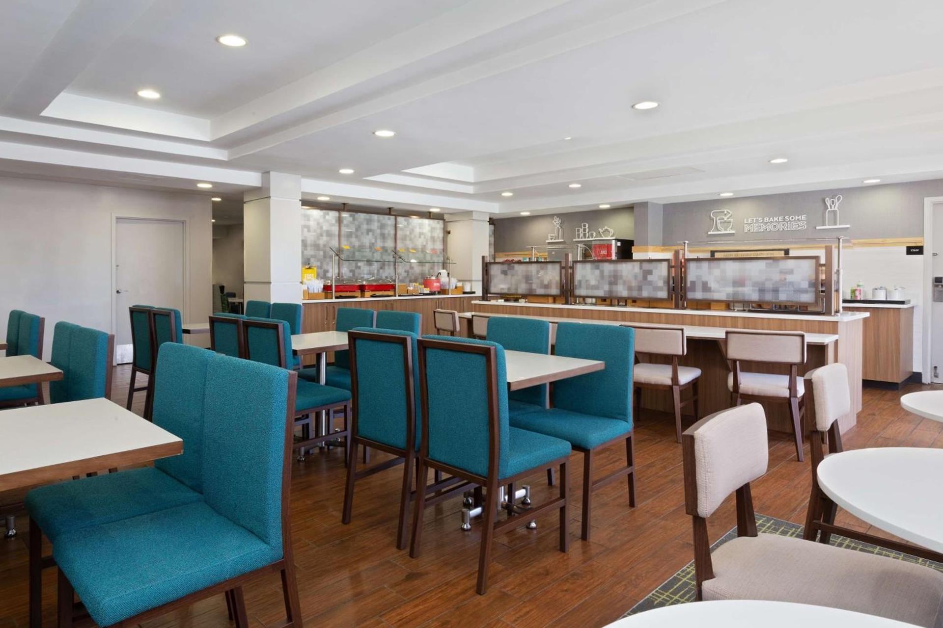Hampton Inn Orlando Near Universal Blv/International Dr photo 5