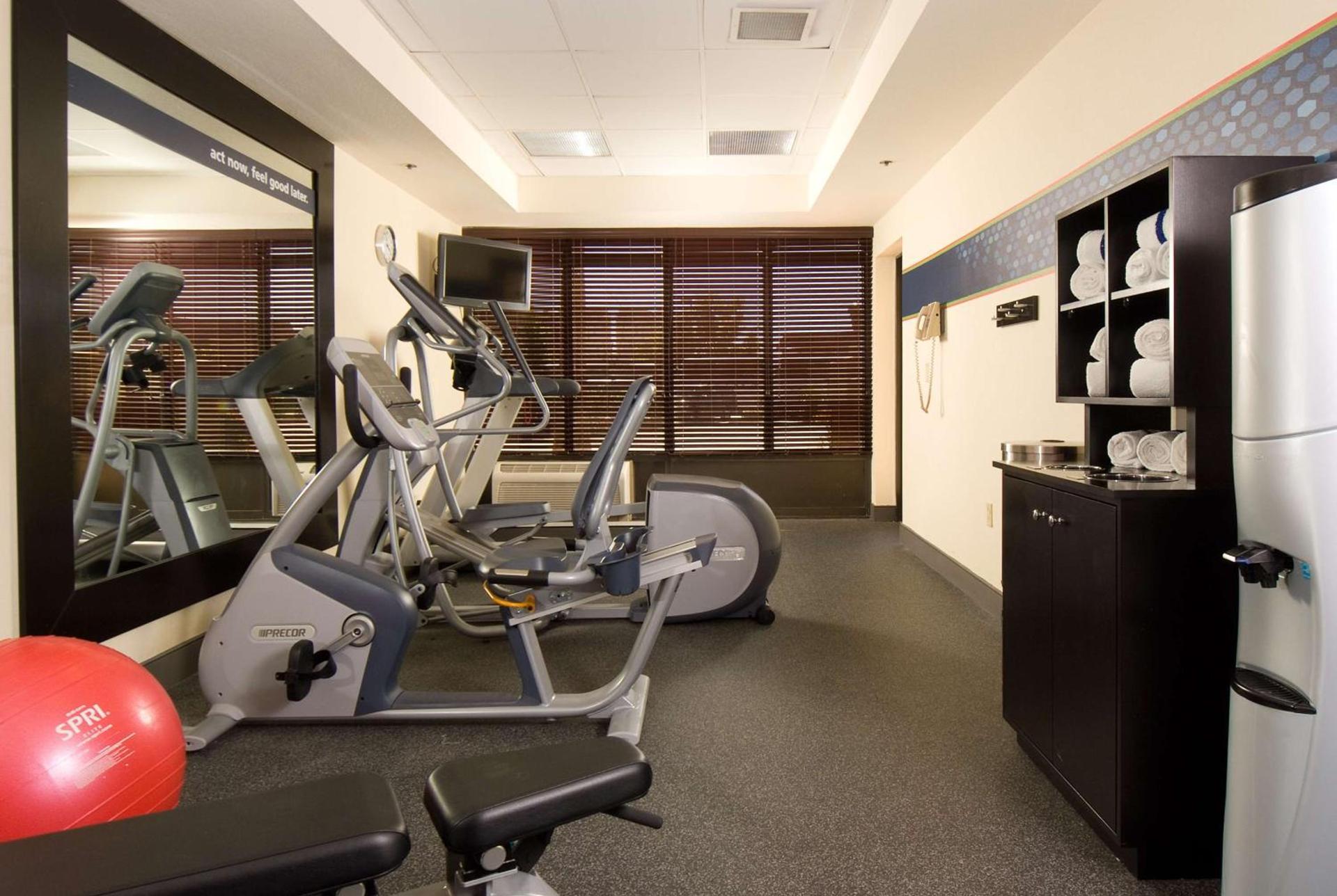 Hampton Inn Orlando Near Universal Blv/International Dr photo 8