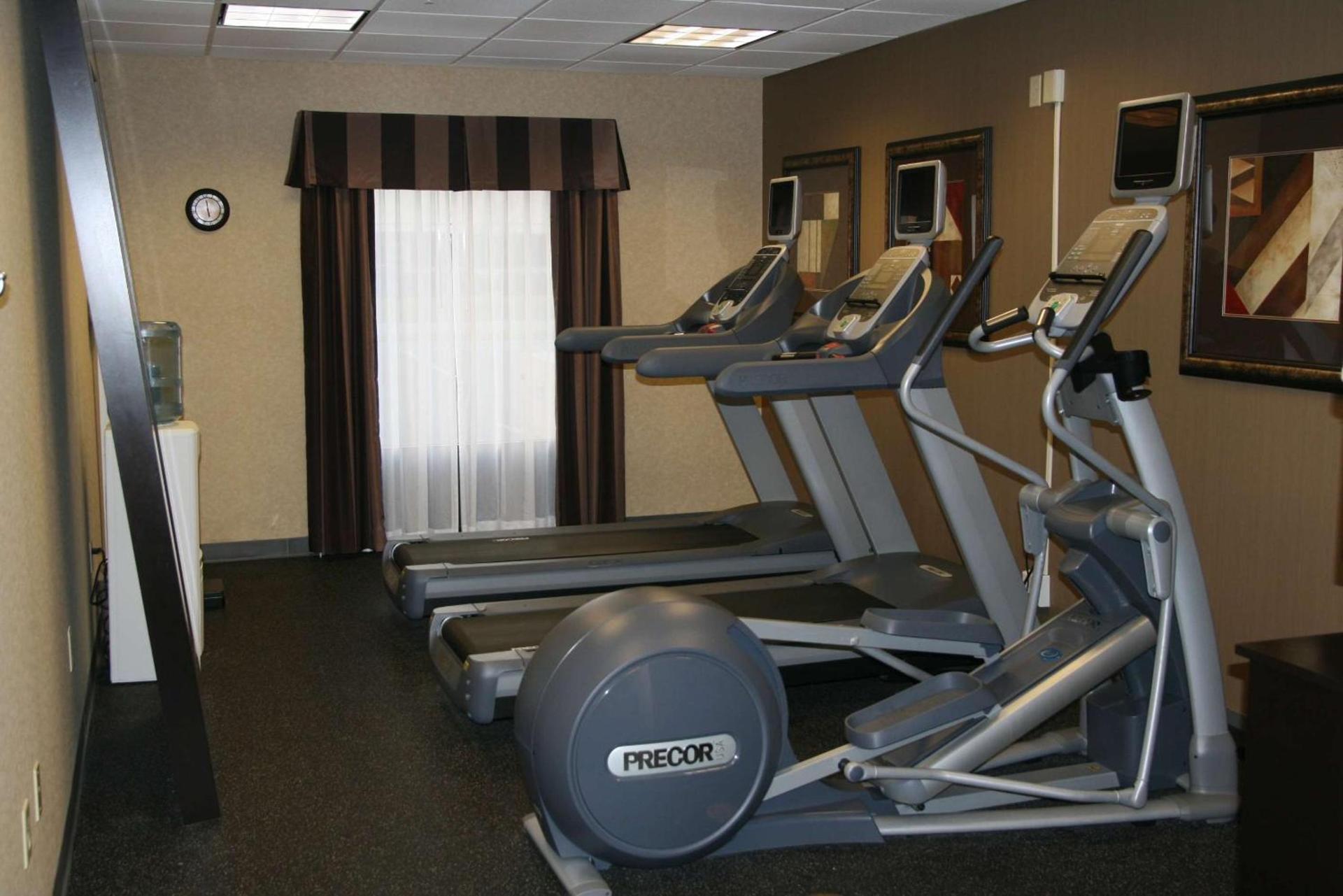 Hampton Inn & Suites Orlando-John Young Parkway/South Park photo 18