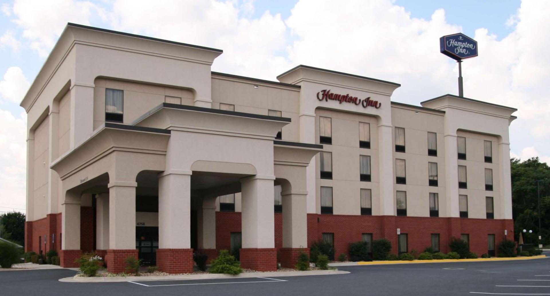 Hampton Inn Inwood photo 2