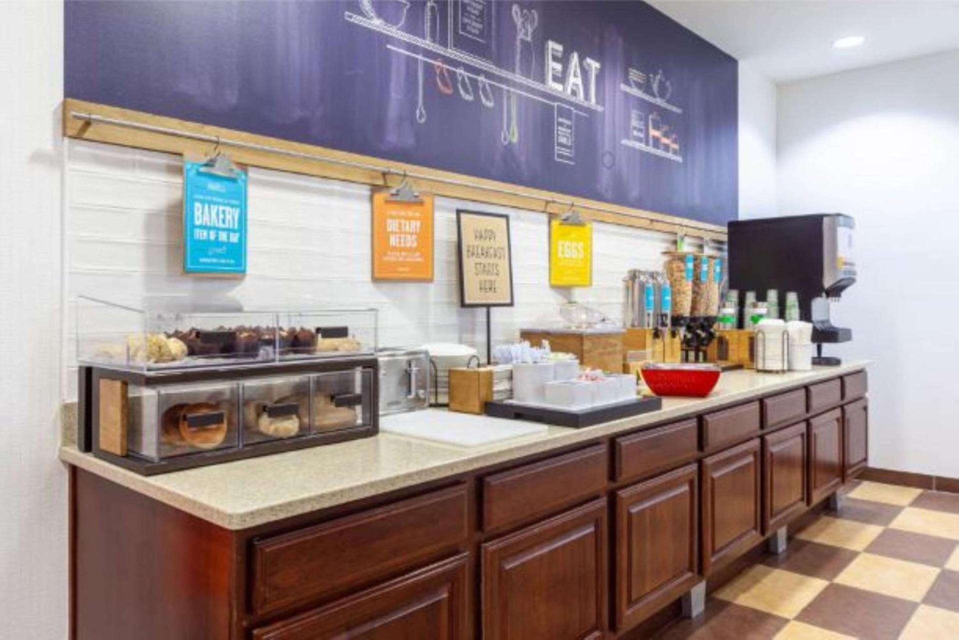 Hampton Inn Inwood photo 14