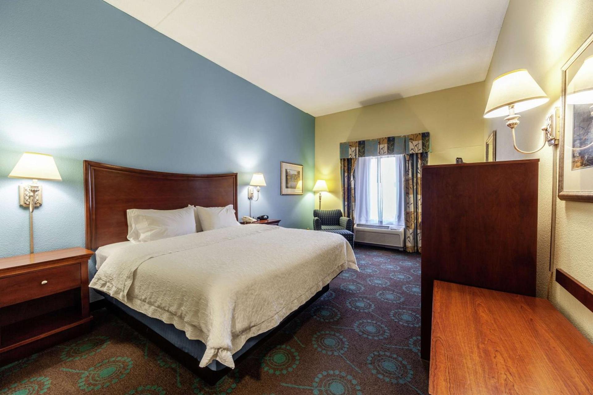 Hampton Inn Inwood photo 31