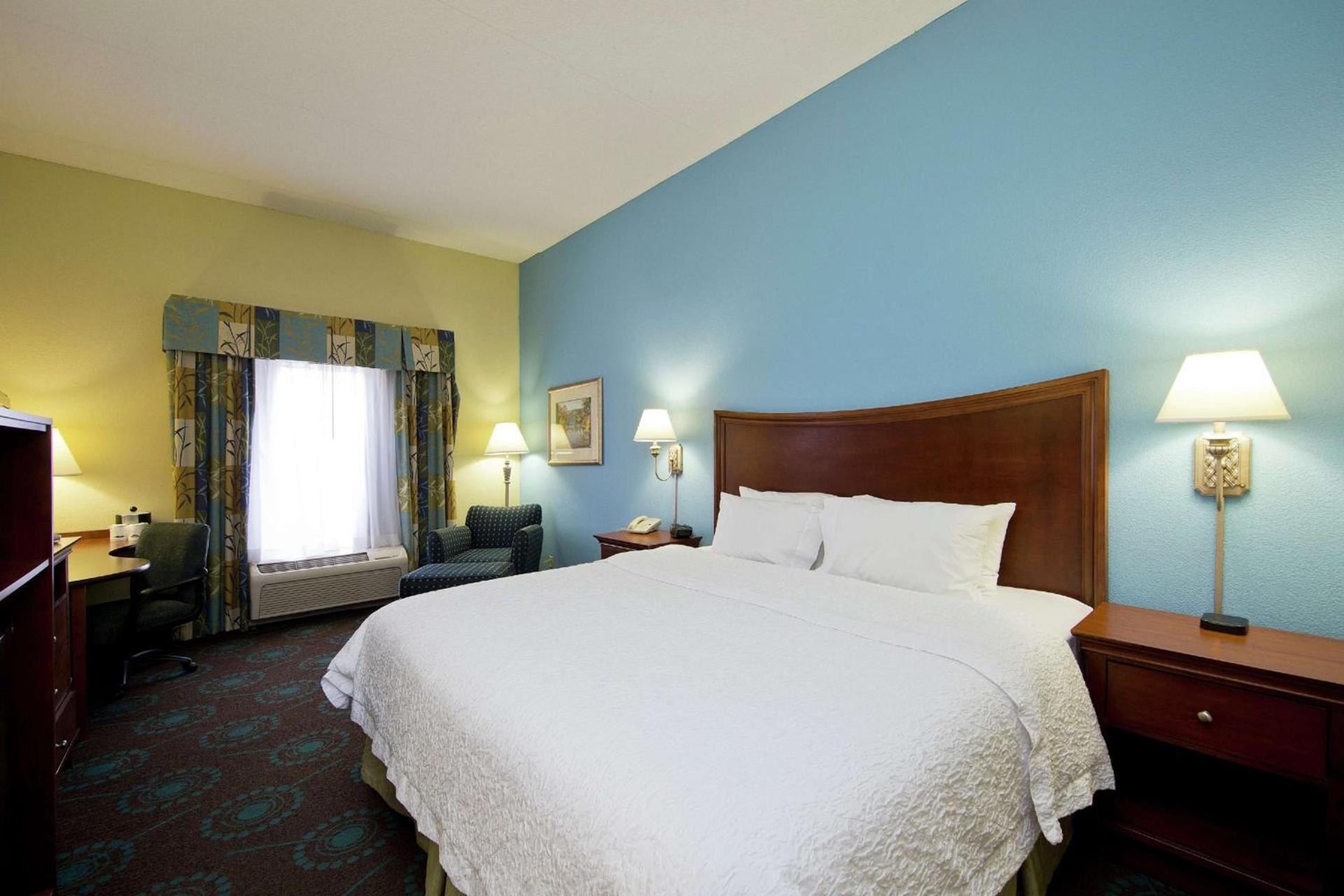 Hampton Inn Inwood photo 34