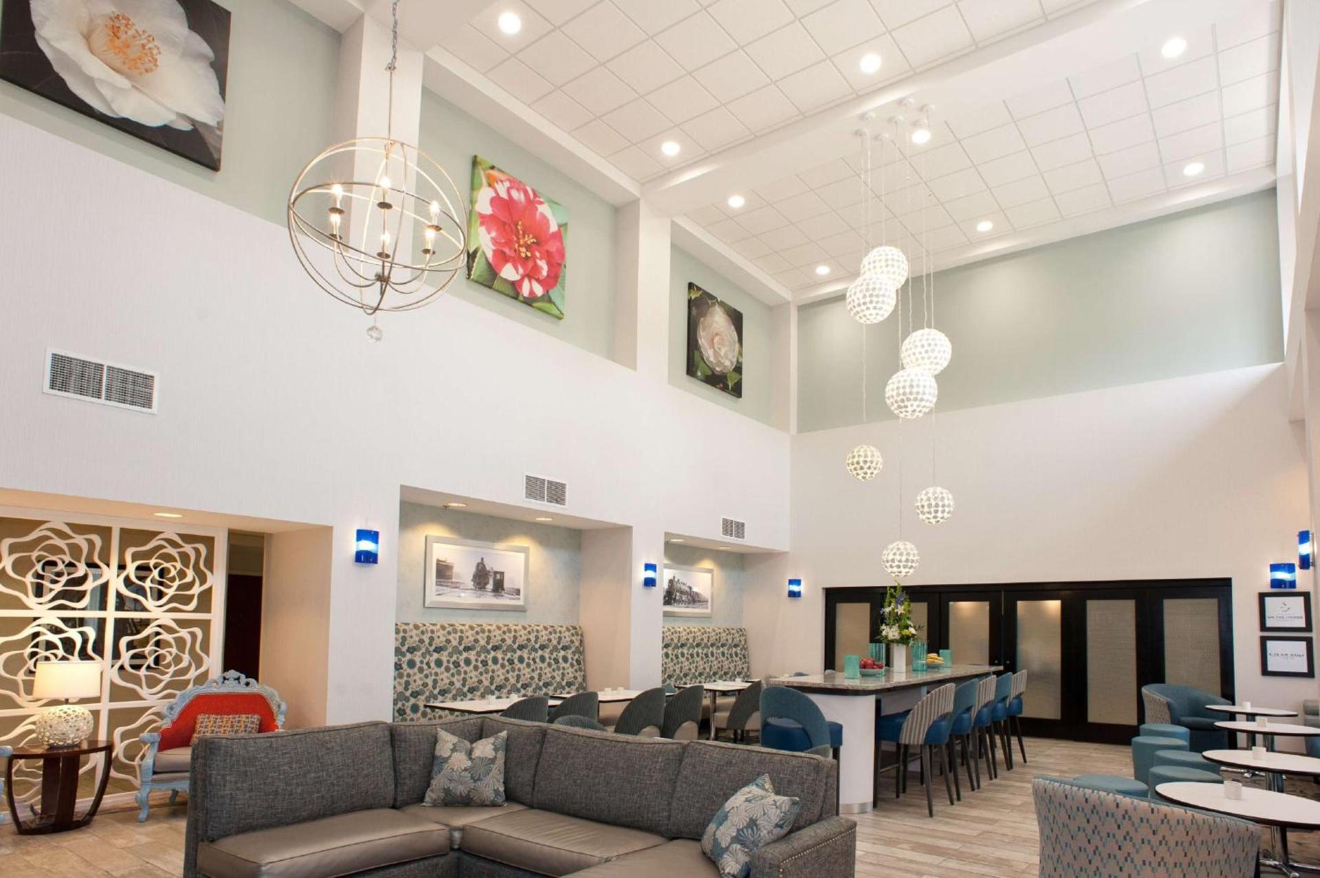 Hampton Inn & Suites McComb photo 3