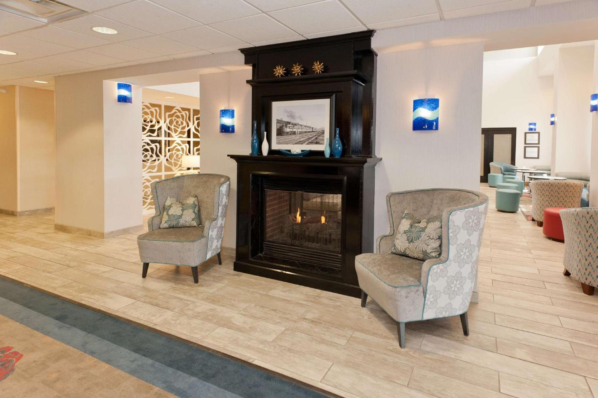Hampton Inn & Suites McComb photo 5