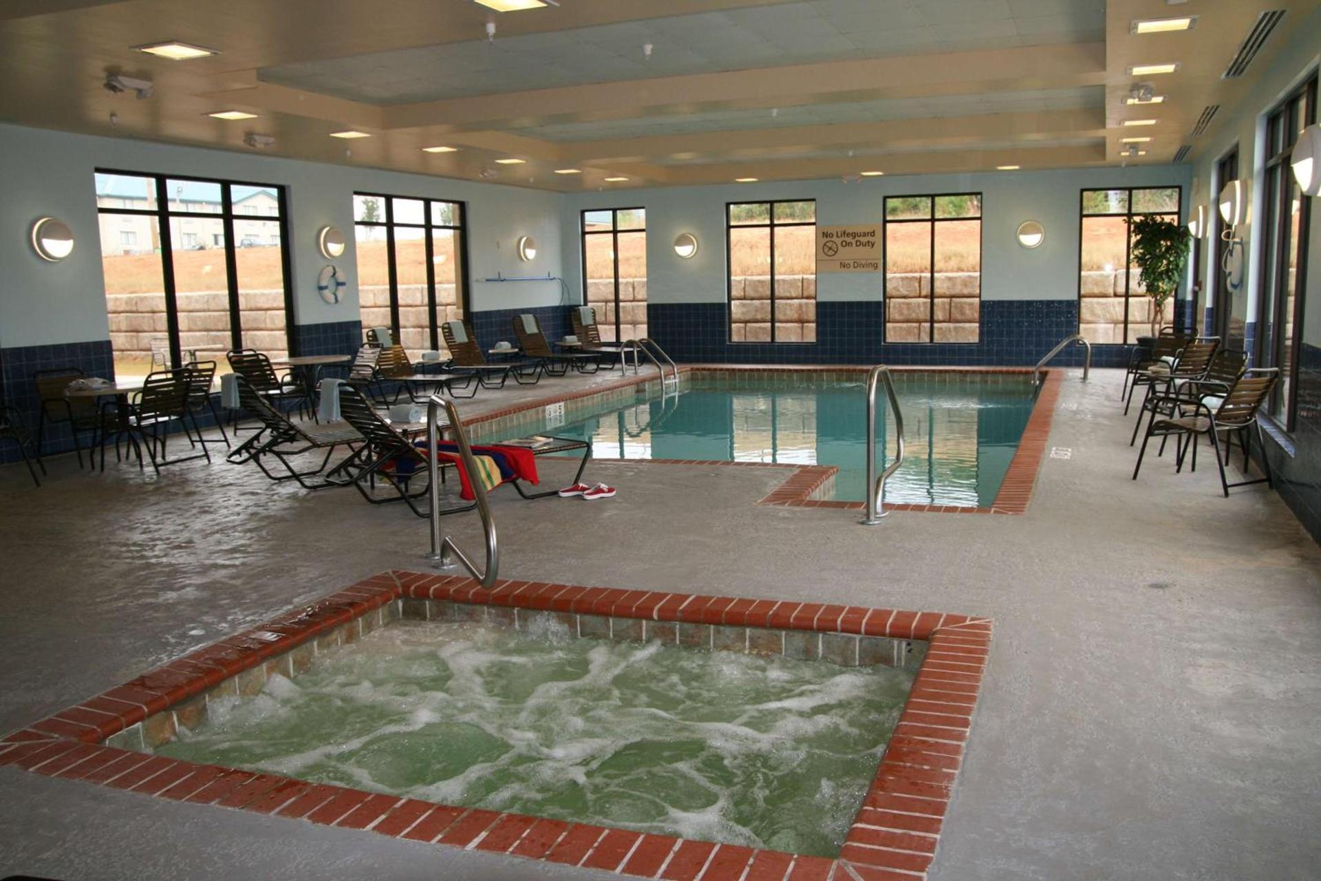 Hampton Inn & Suites McComb photo 6