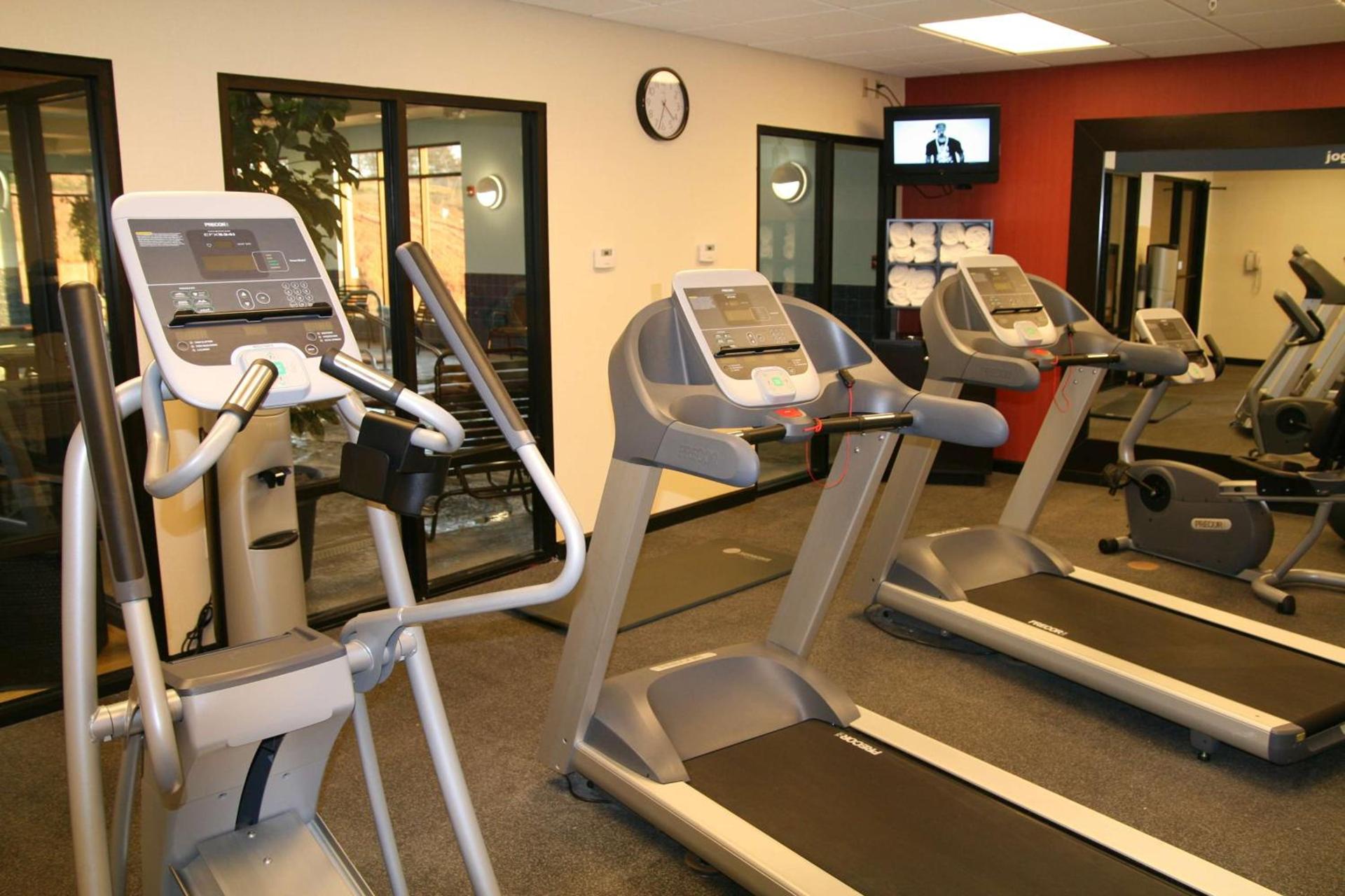 Hampton Inn & Suites McComb photo 8