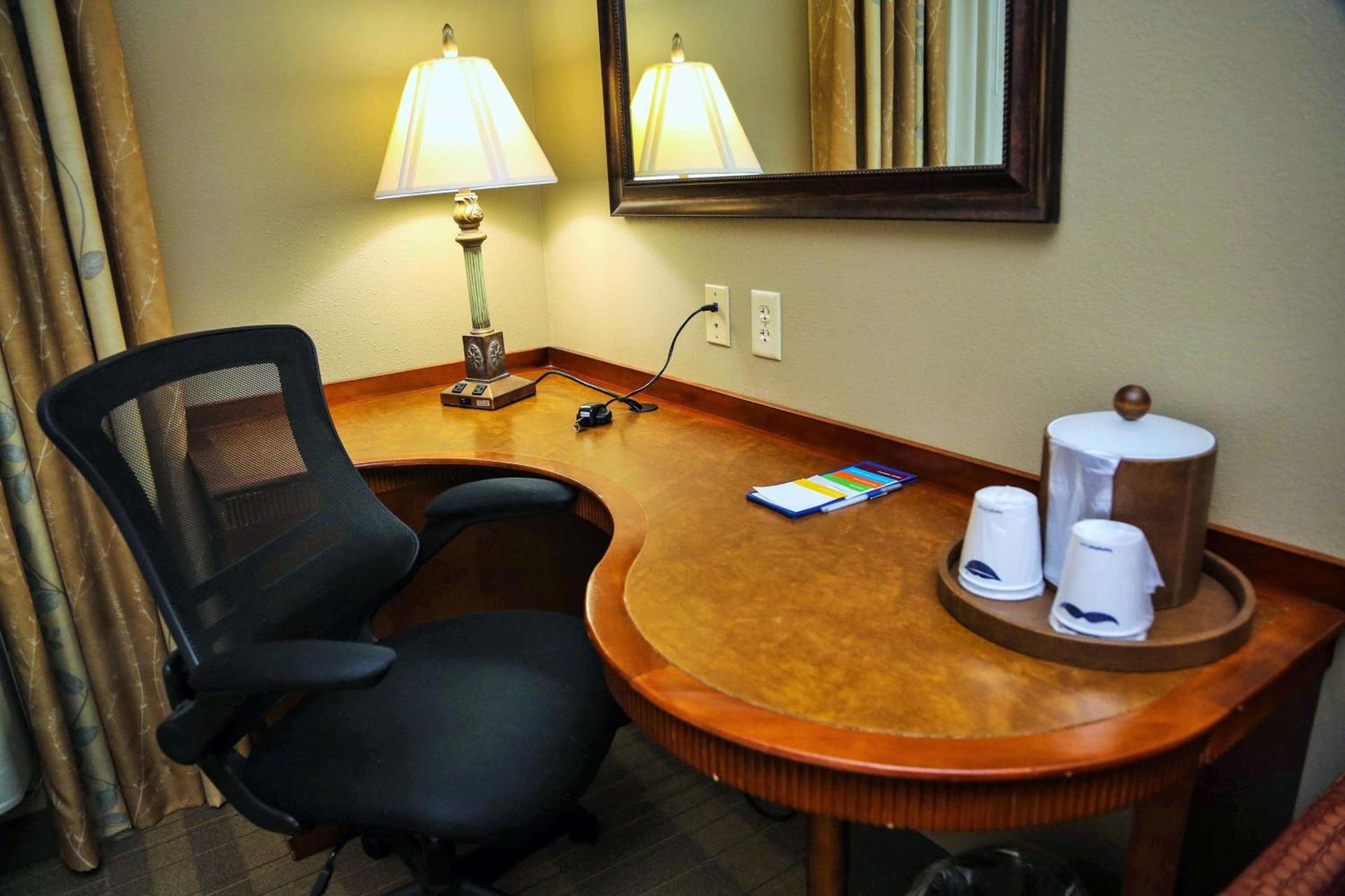 Hampton Inn & Suites McComb photo 18