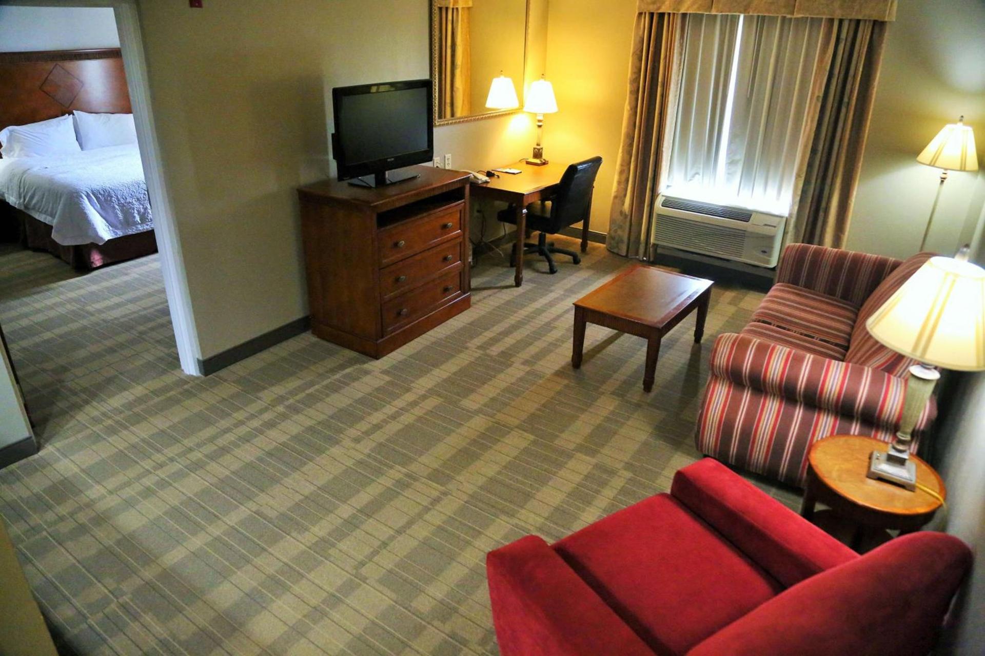 Hampton Inn & Suites McComb photo 19