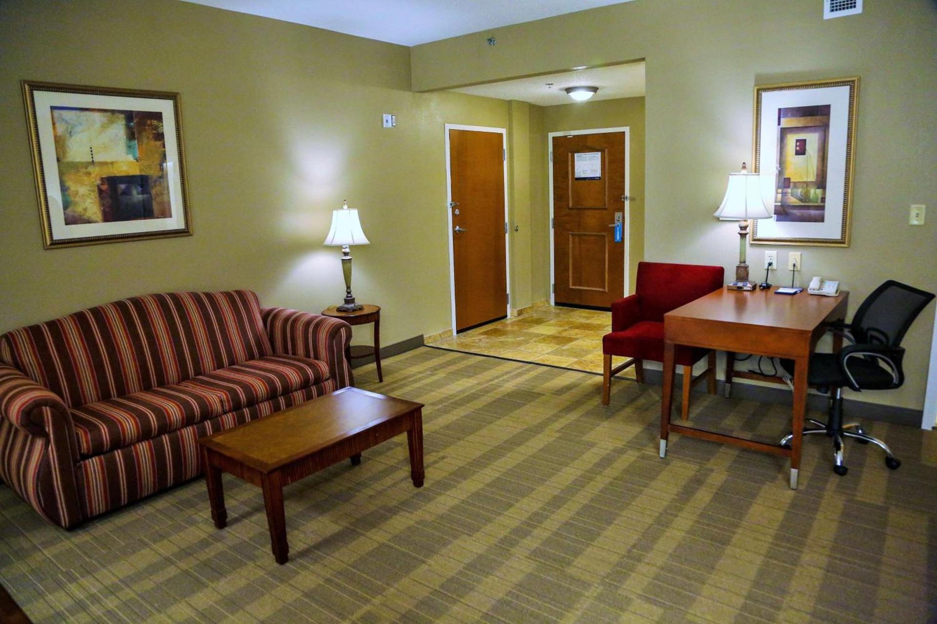 Hampton Inn & Suites McComb photo 22