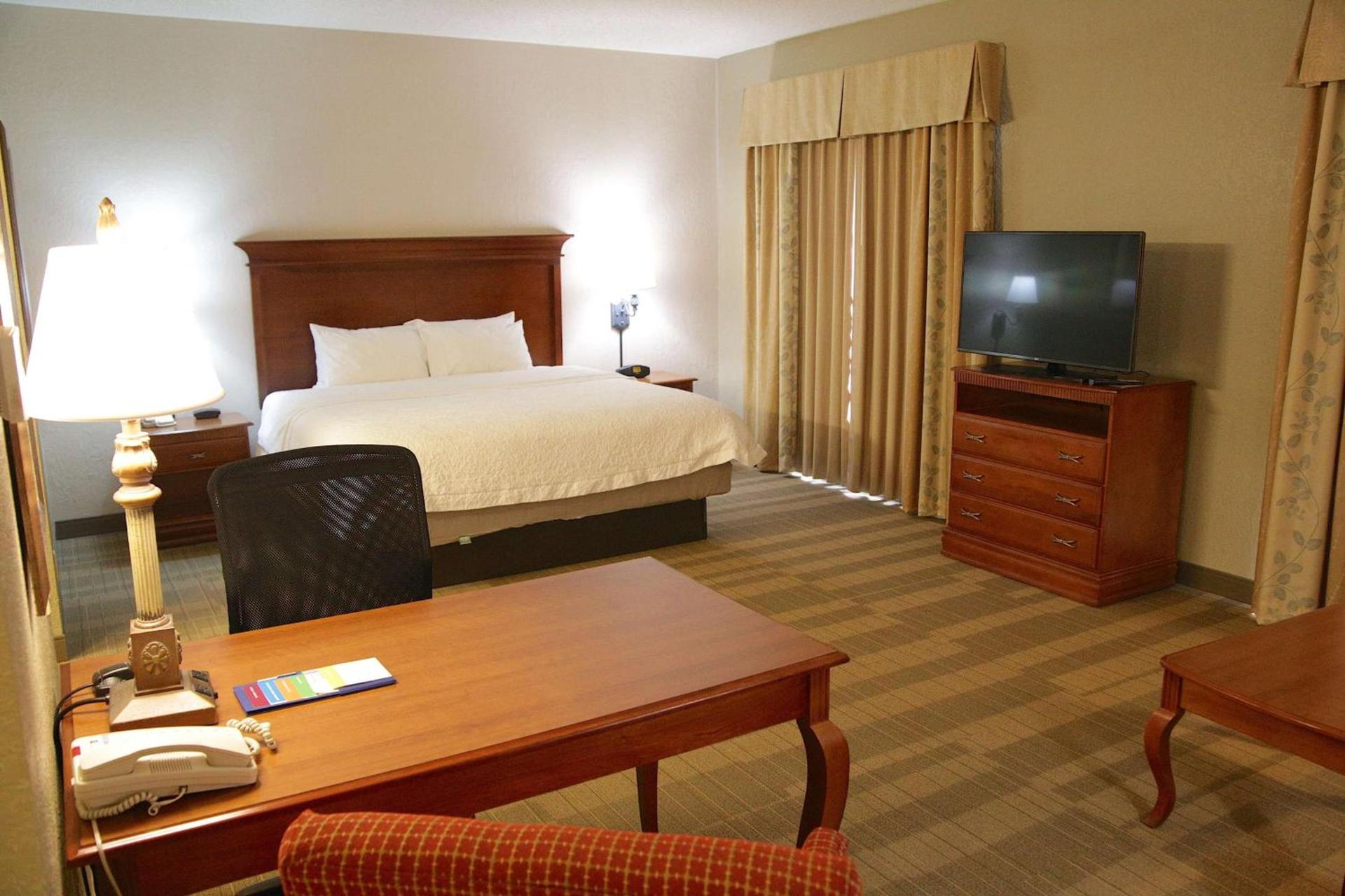 Hampton Inn & Suites McComb photo 26