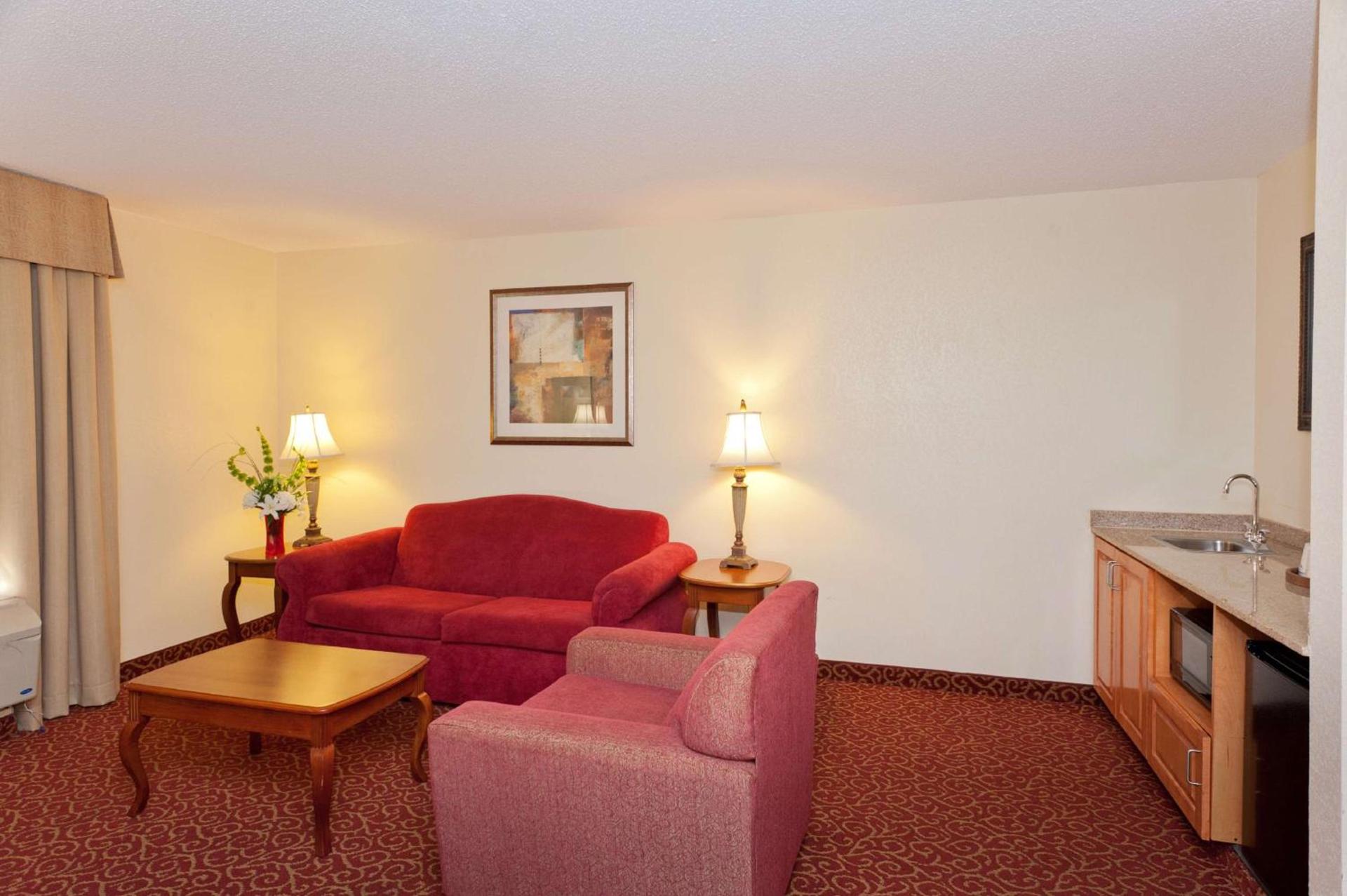 Hampton Inn & Suites McComb photo 37