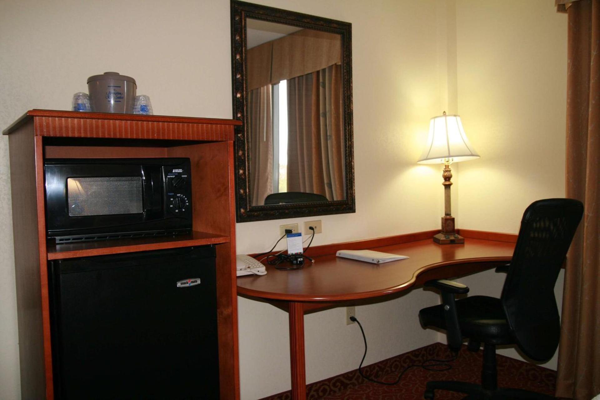 Hampton Inn & Suites McComb photo 49